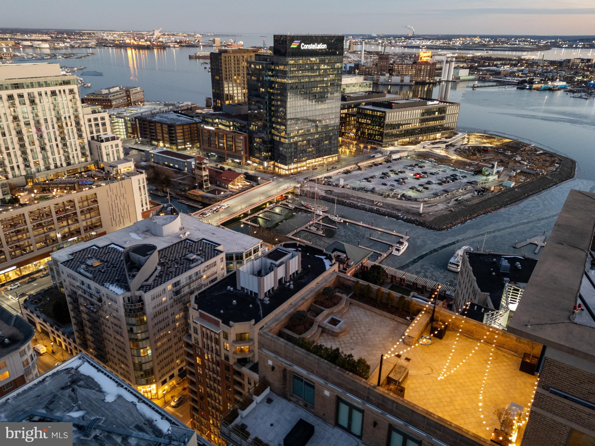 HARBOR EAST - Residential