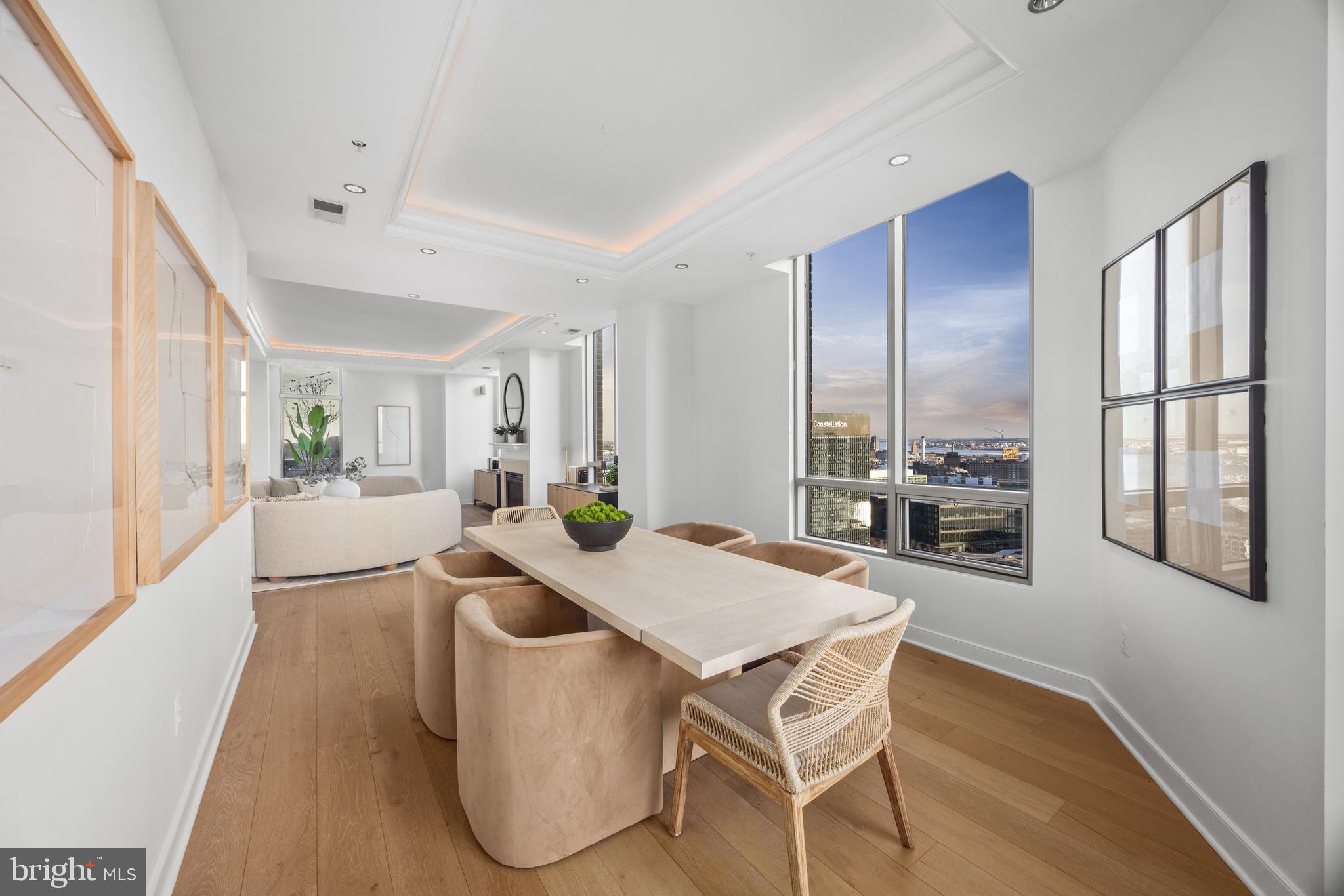 HARBOR EAST - Residential