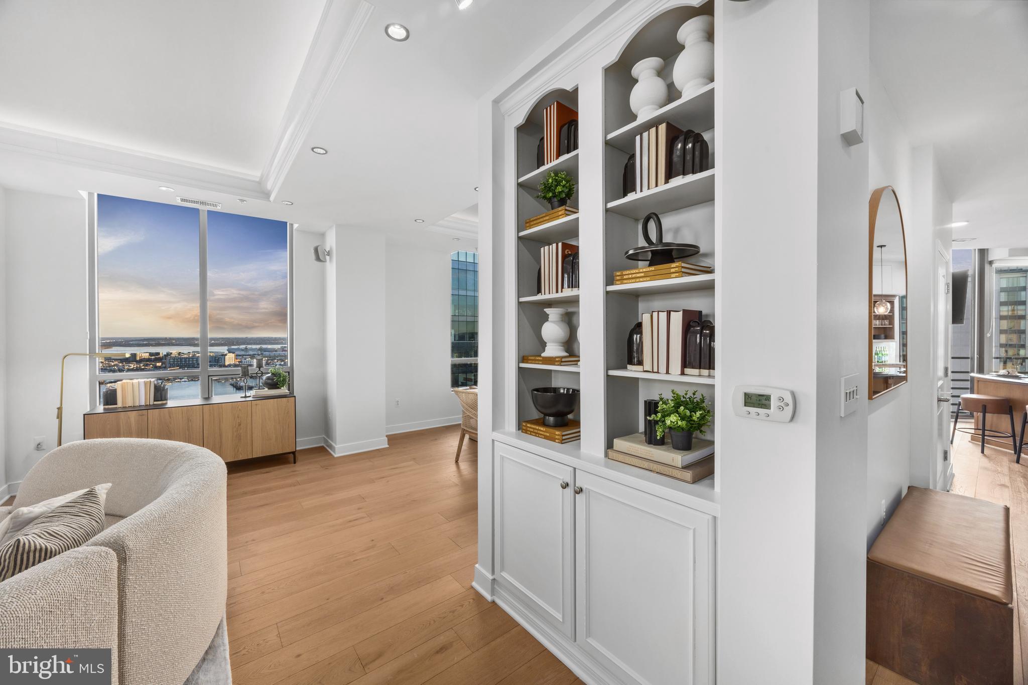 HARBOR EAST - Residential