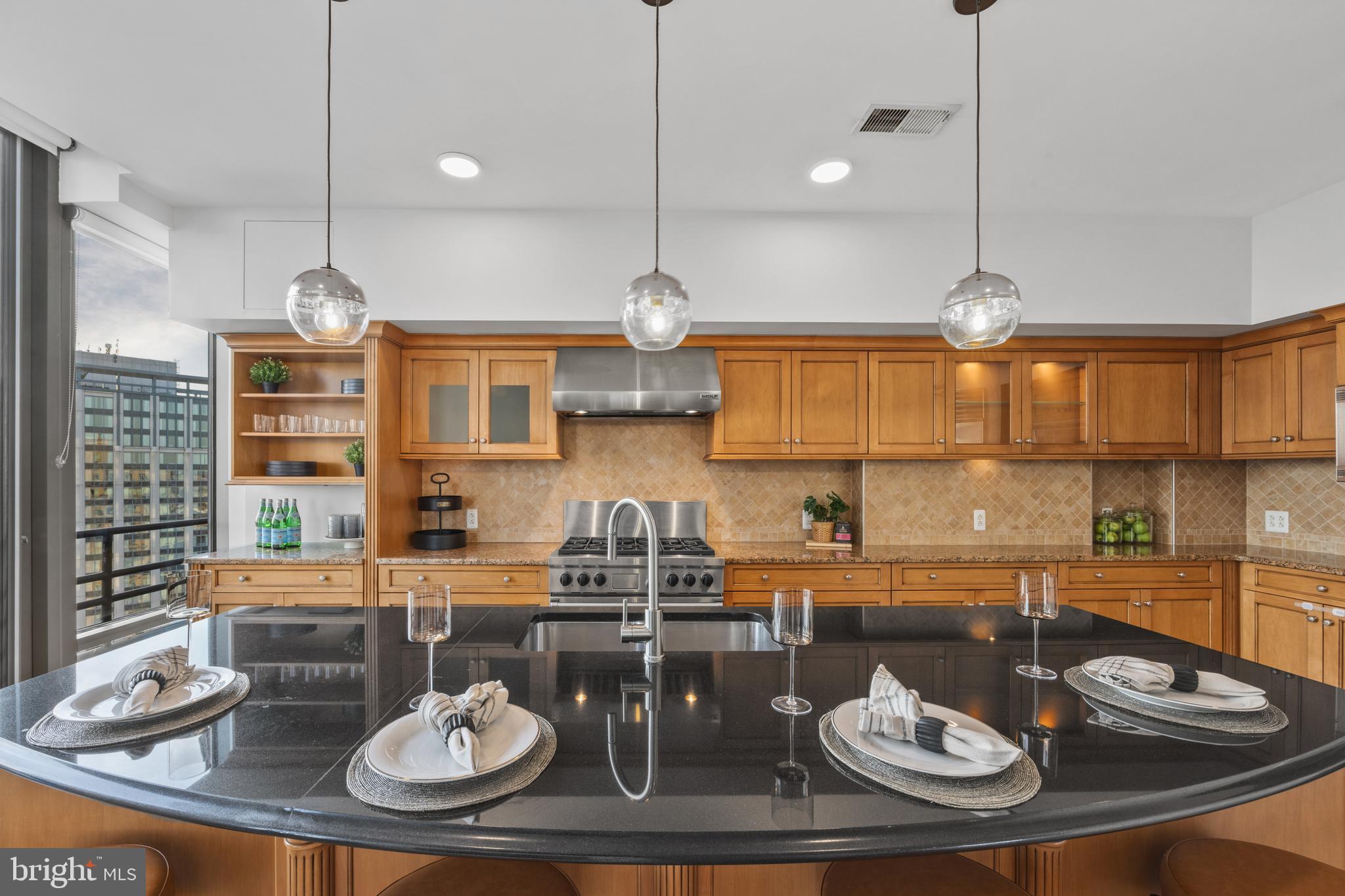 HARBOR EAST - Residential