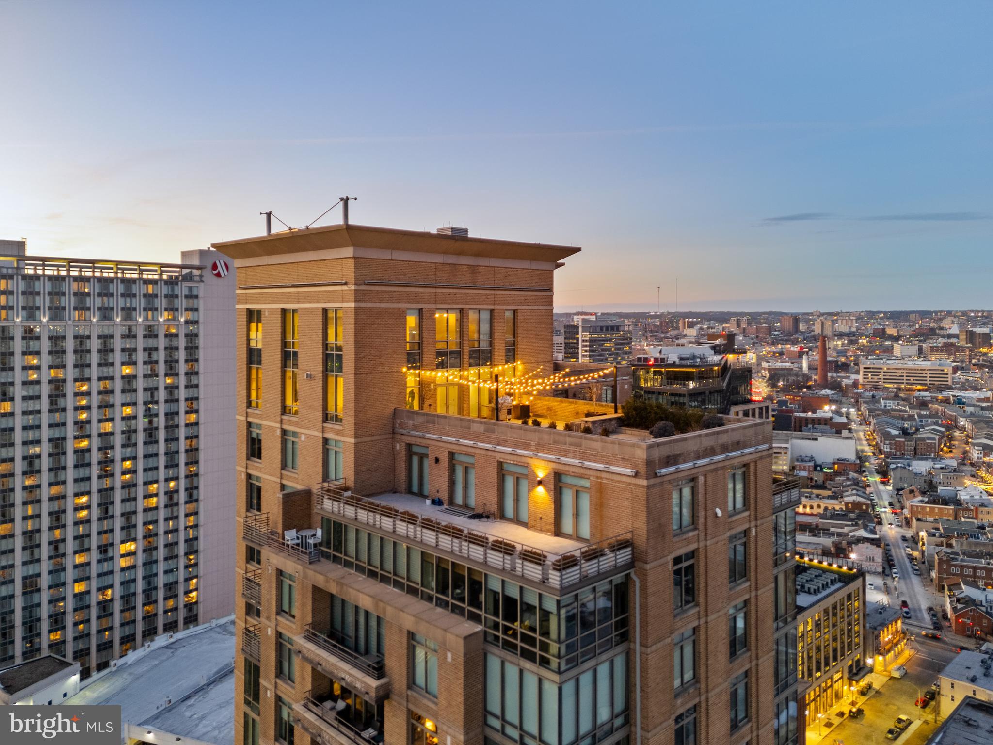 HARBOR EAST - Residential