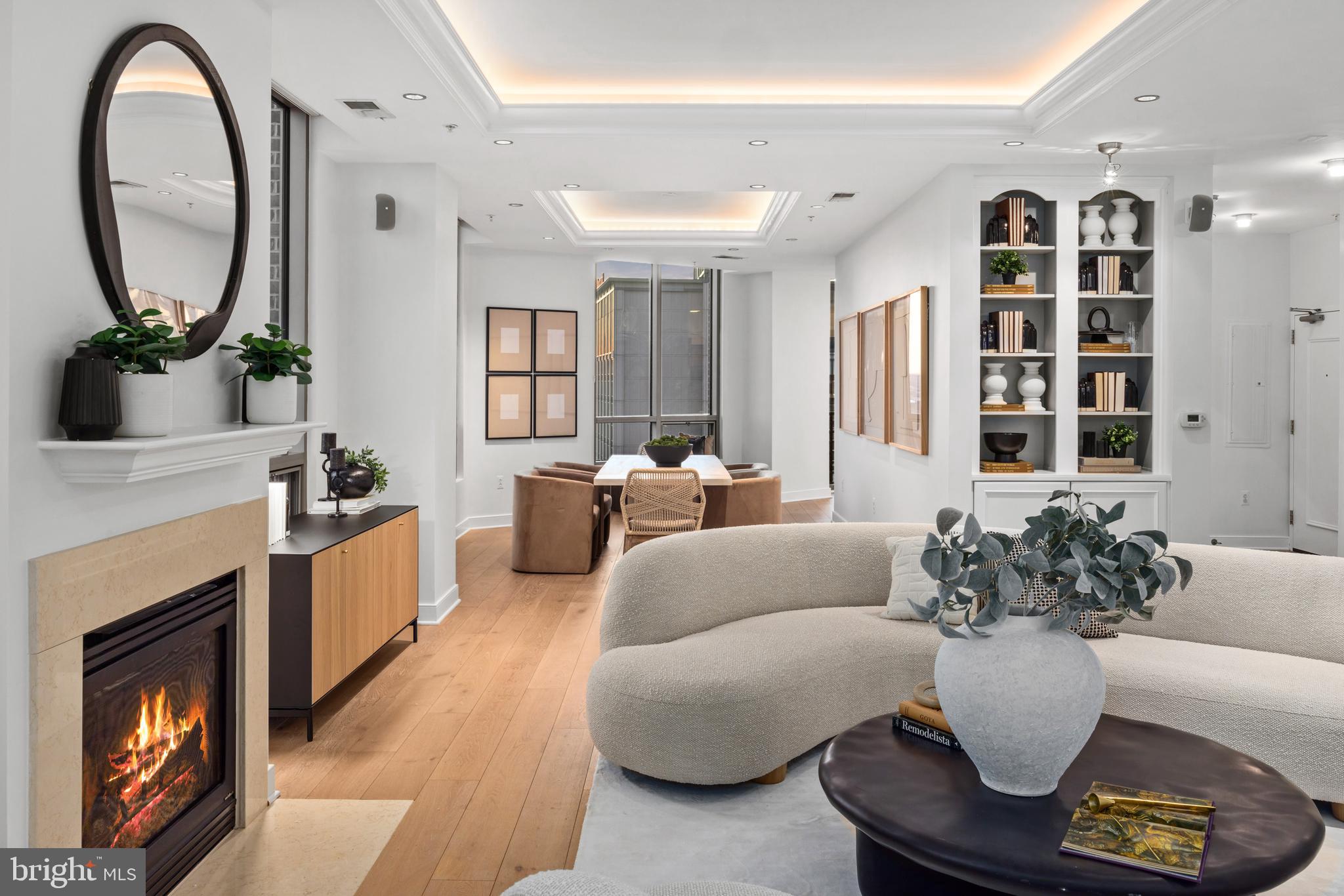 HARBOR EAST - Residential