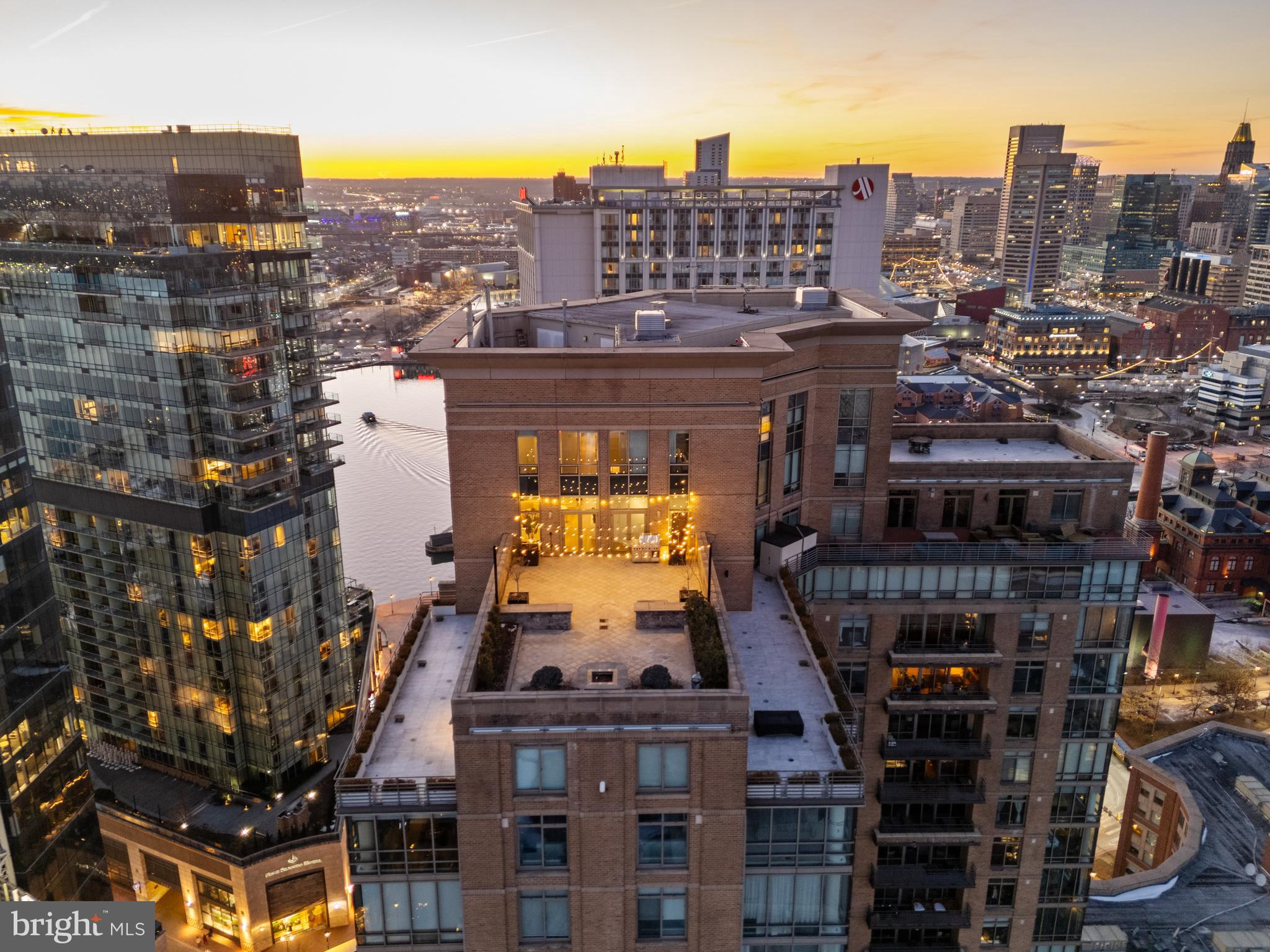 HARBOR EAST - Residential
