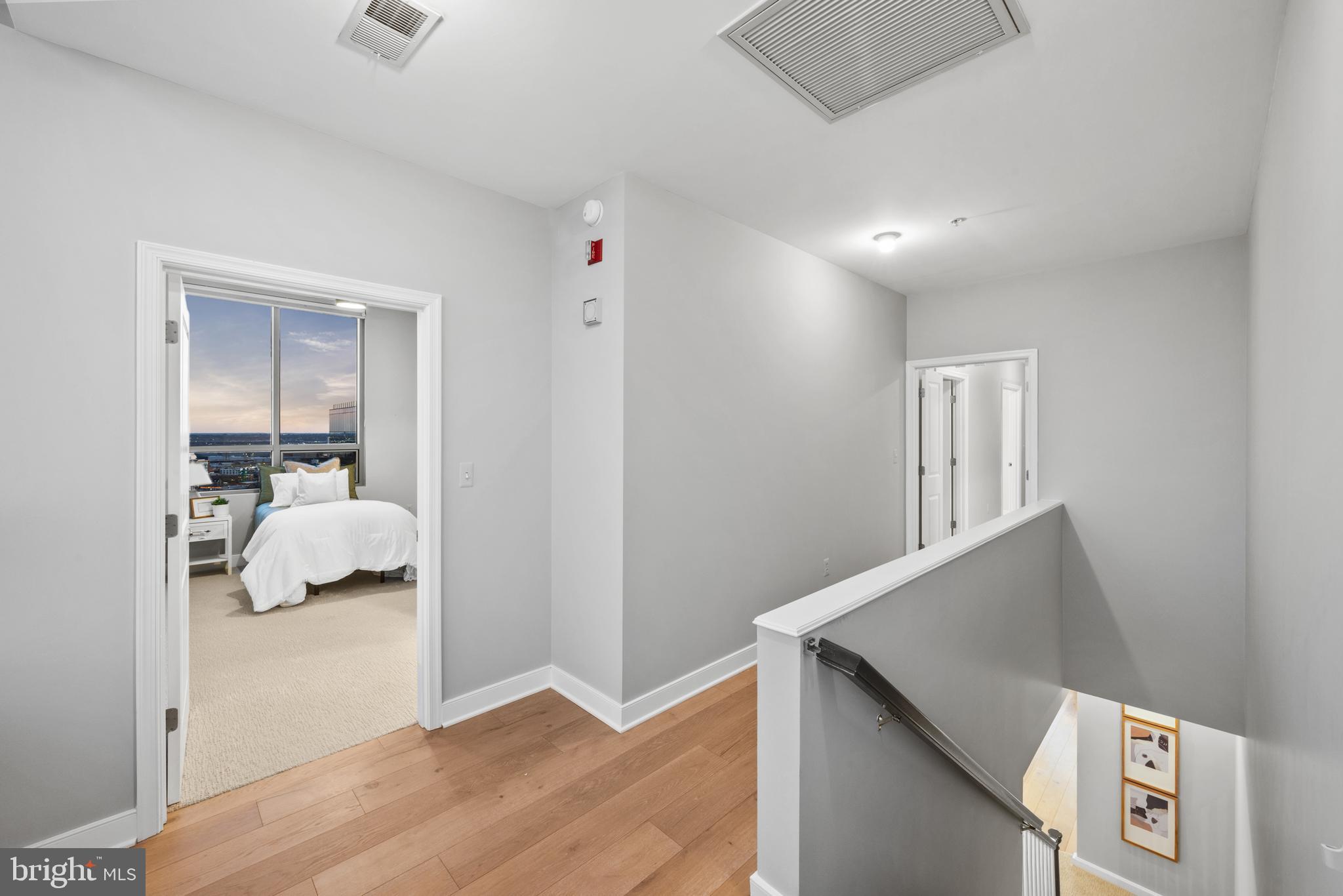 HARBOR EAST - Residential