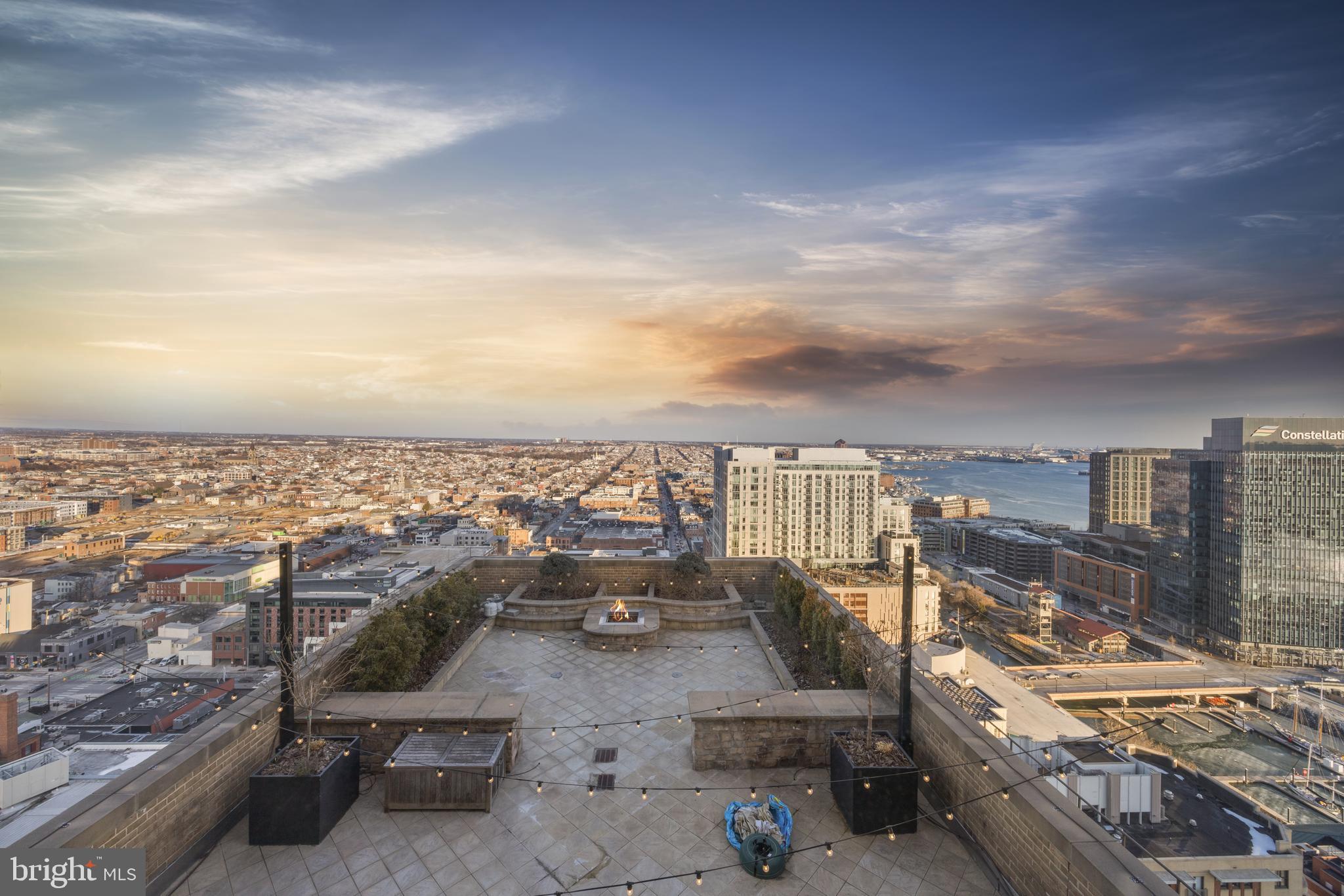 HARBOR EAST - Residential