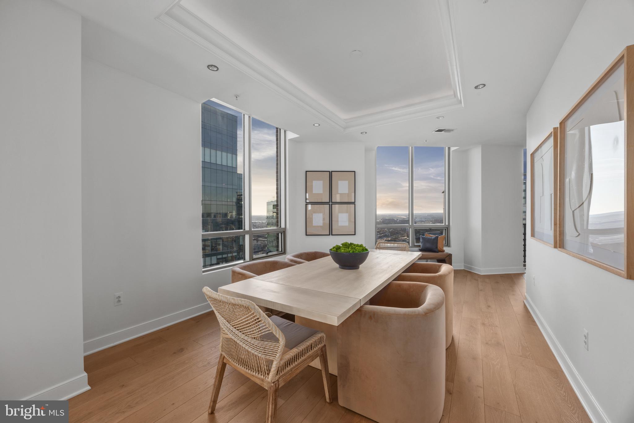 HARBOR EAST - Residential