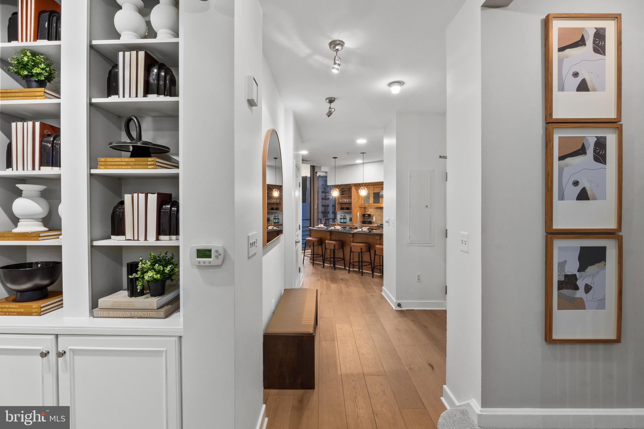 HARBOR EAST - Residential