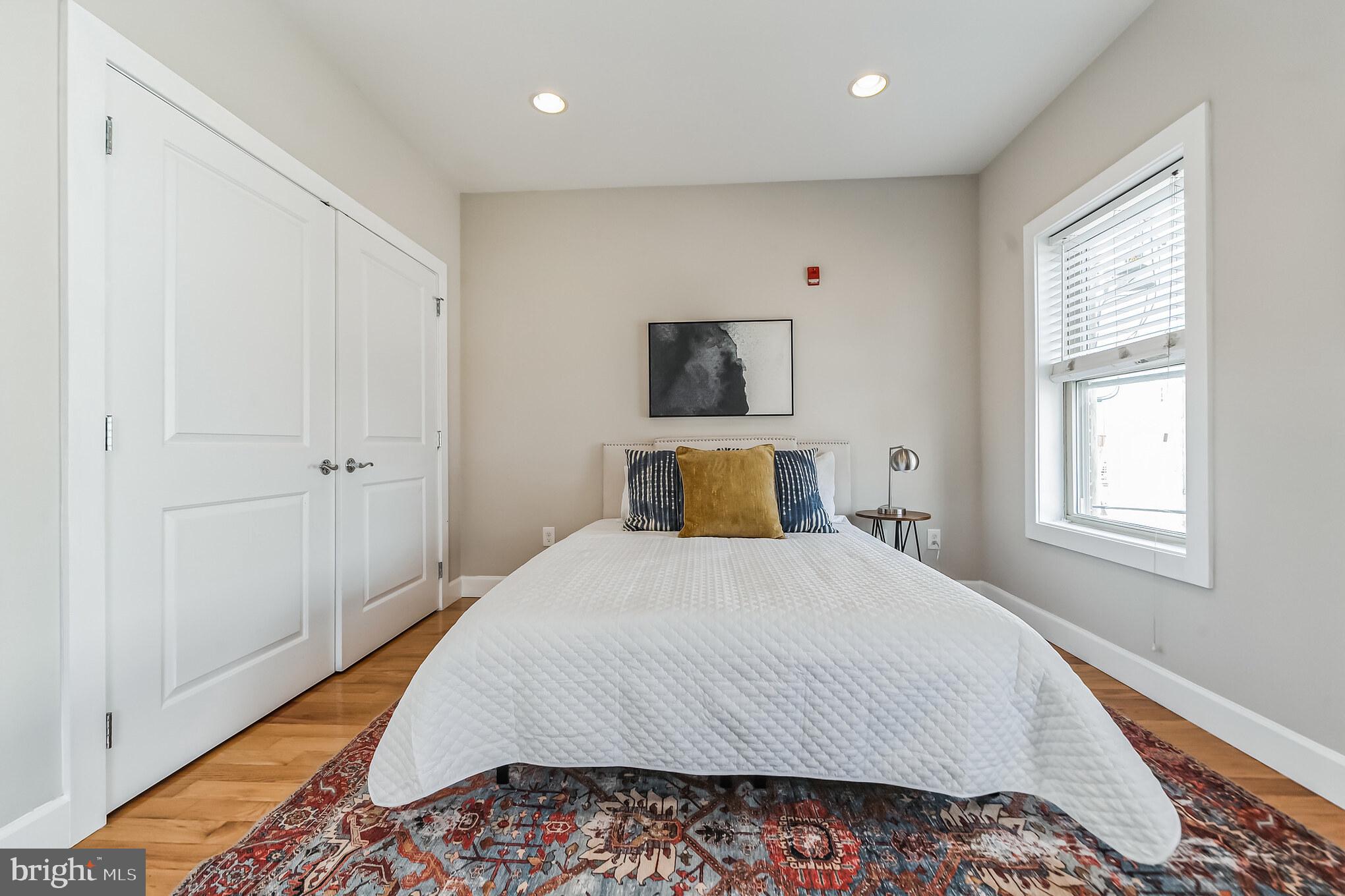 GRADUATE HOSPITAL - Residential