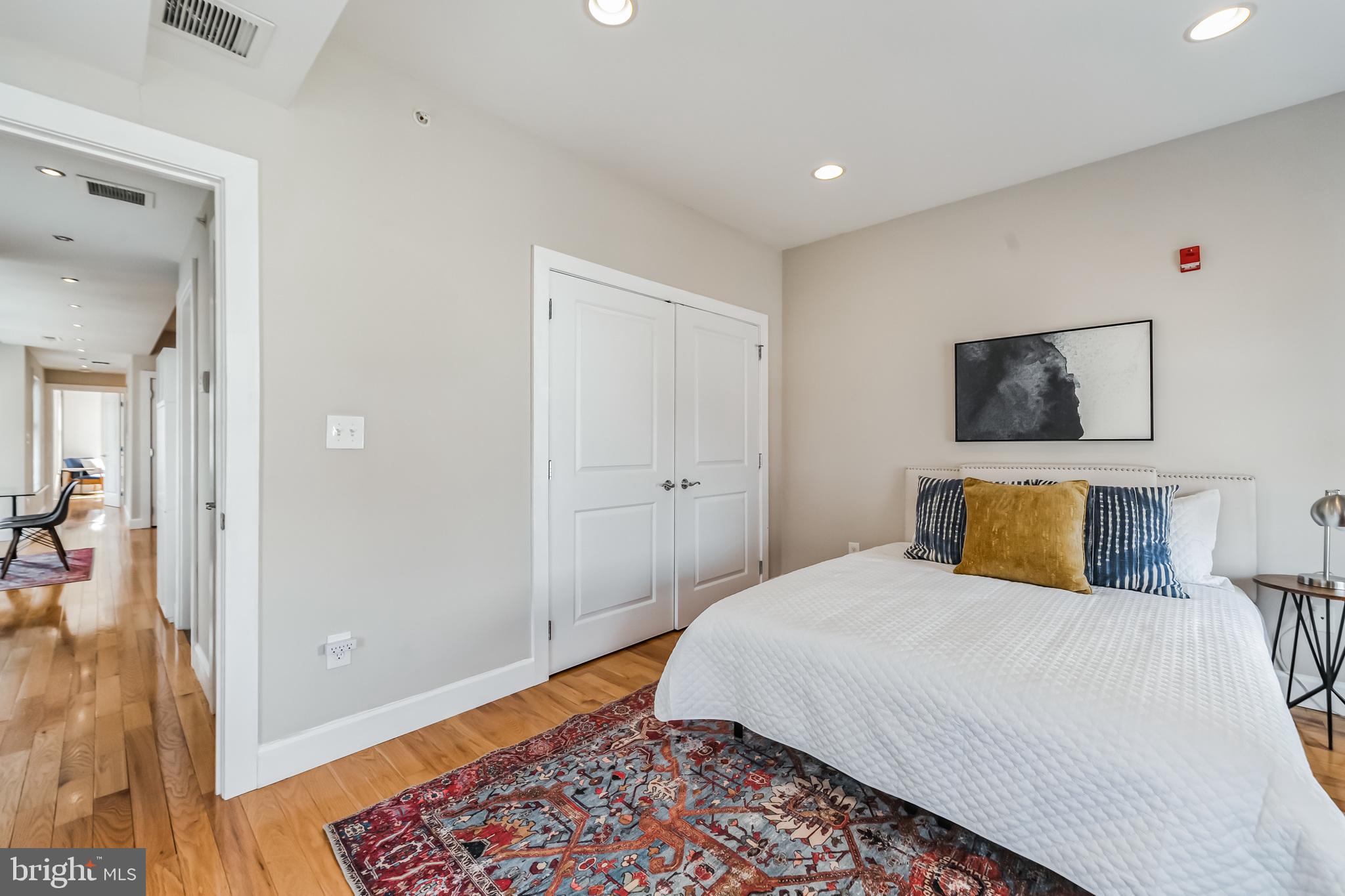 GRADUATE HOSPITAL - Residential