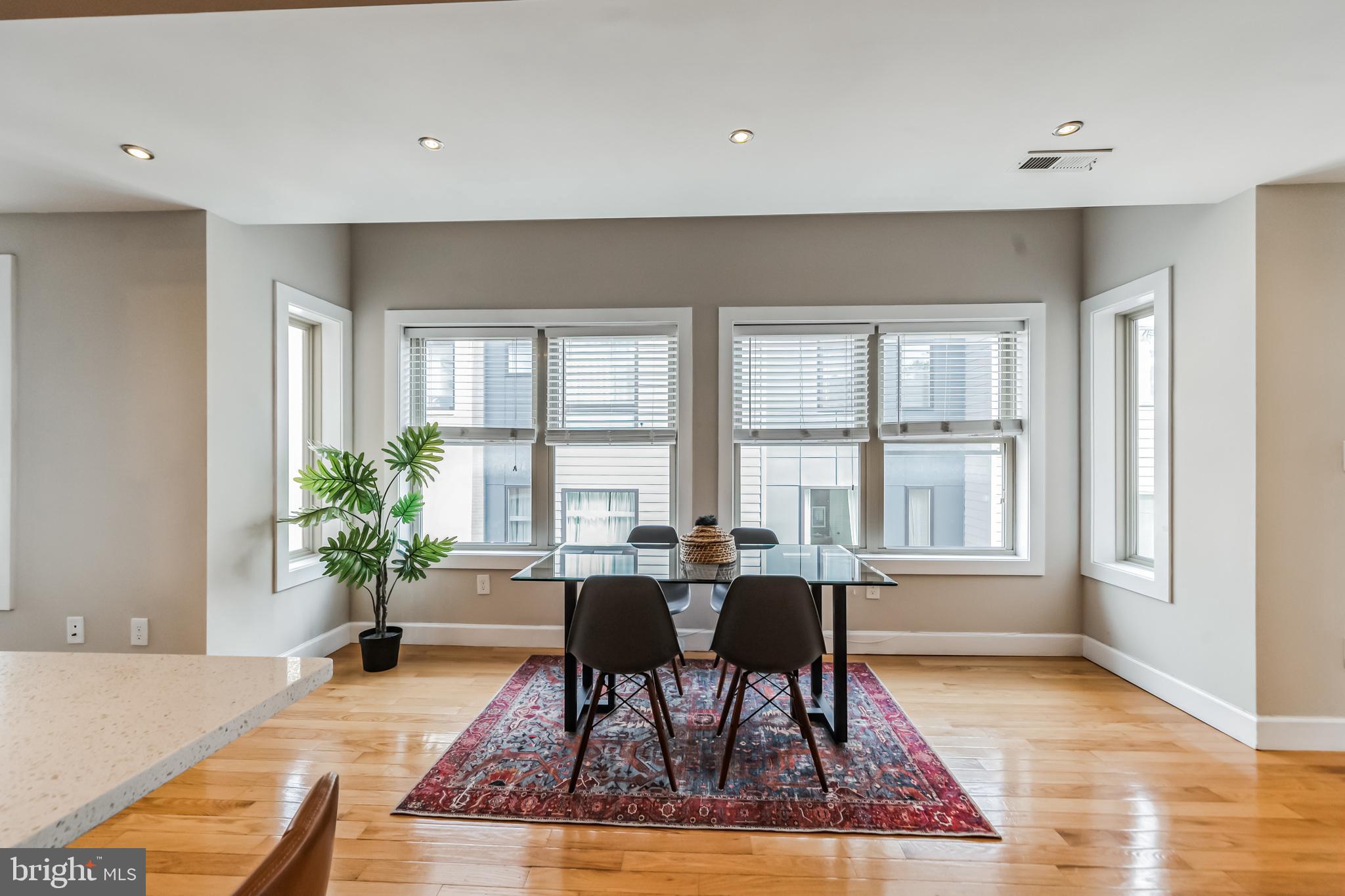 GRADUATE HOSPITAL - Residential