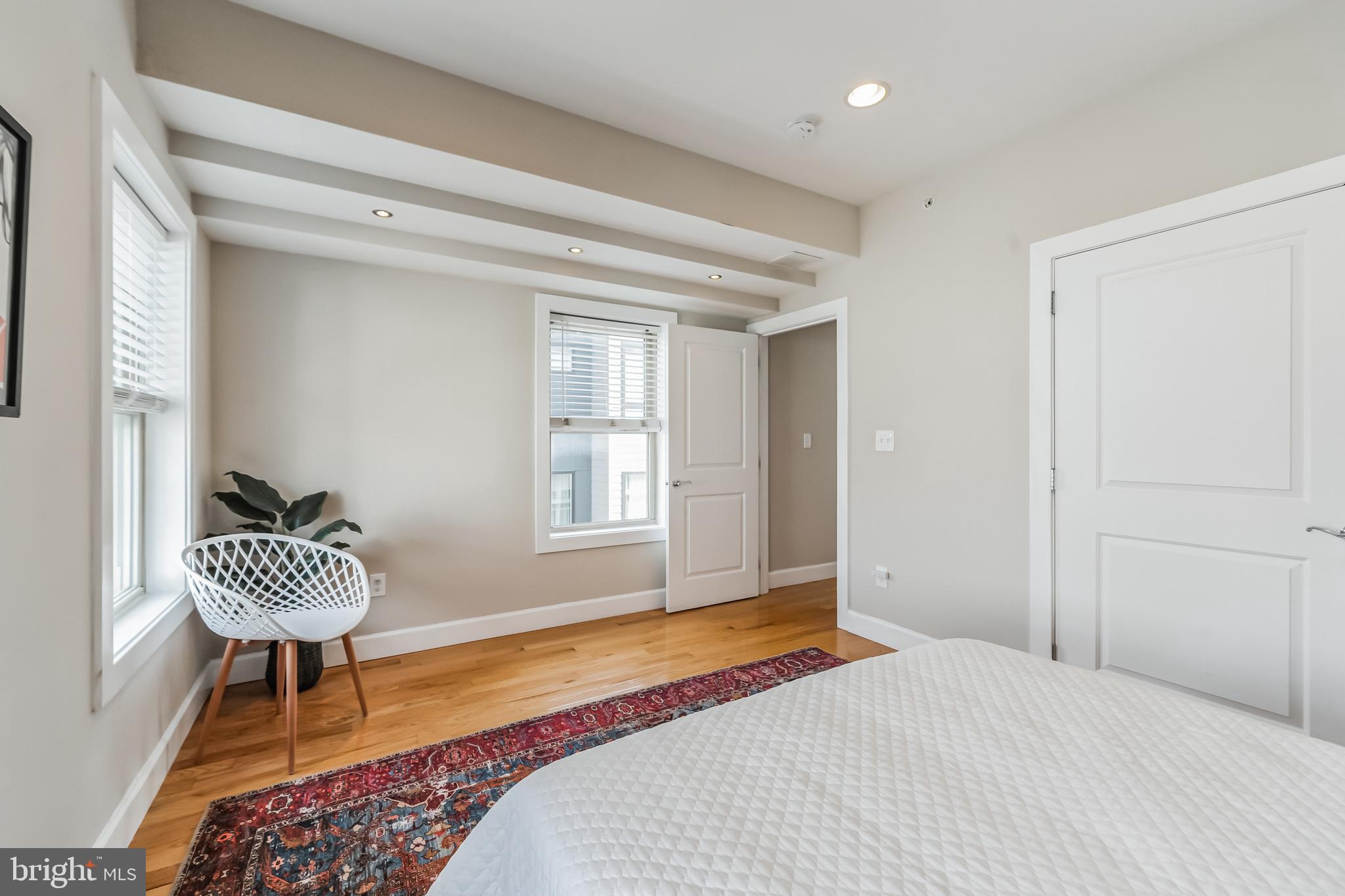 GRADUATE HOSPITAL - Residential