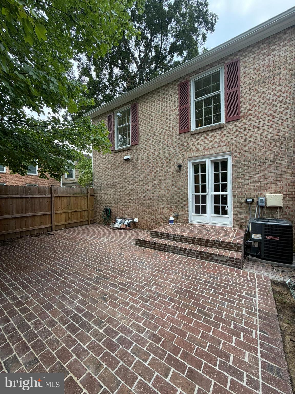 1717 DANA STREET