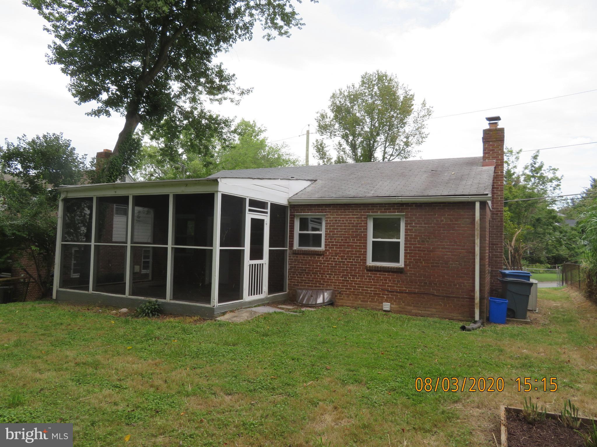 4218 MATTHEWS LANE