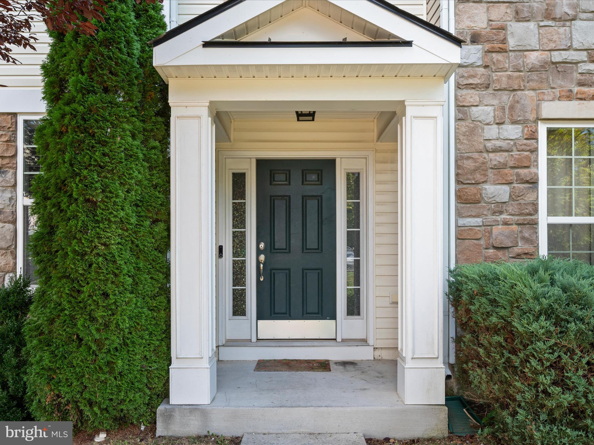 125 CHESHIRE COURT