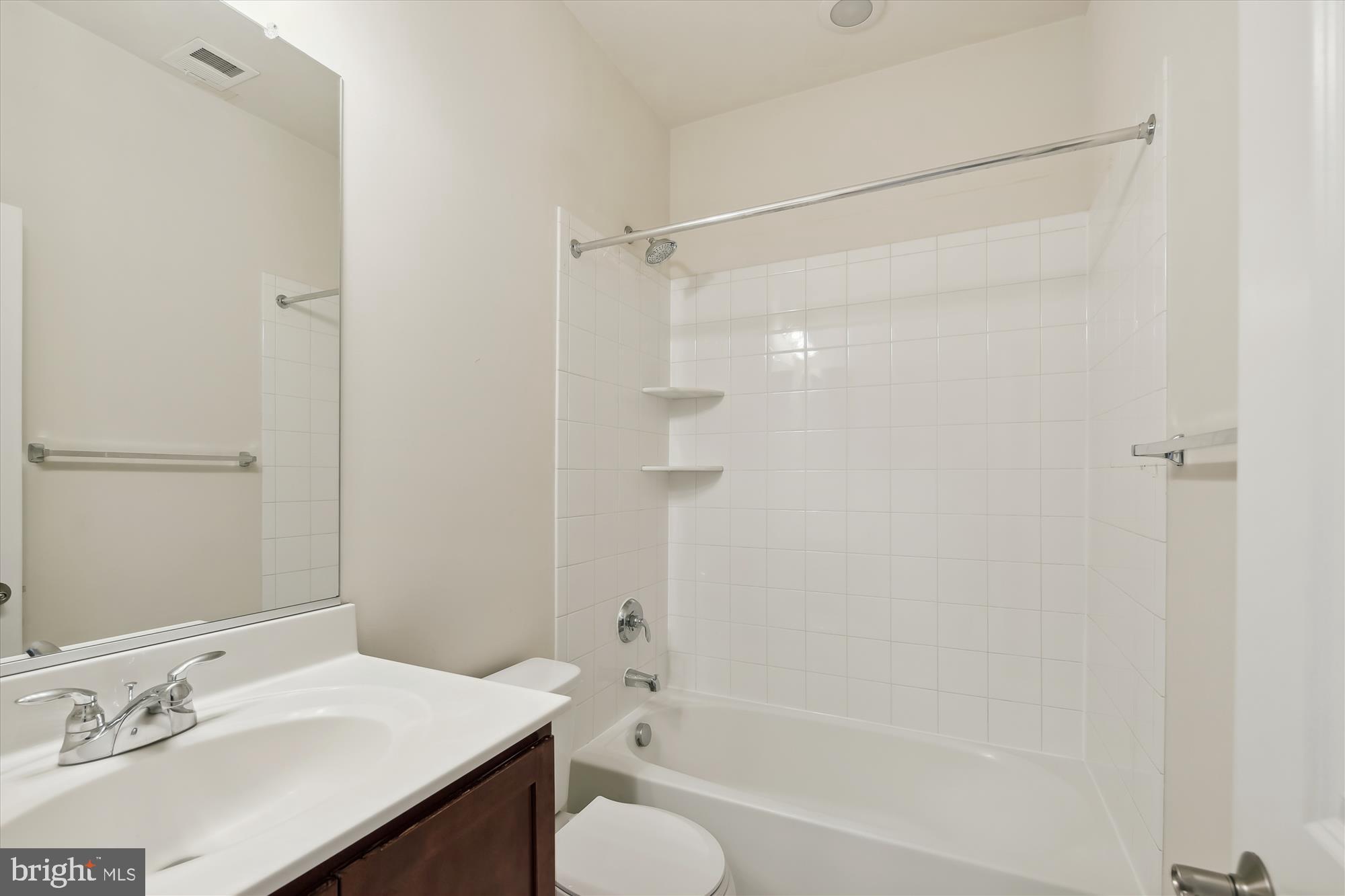 TOWSON GREEN - Residential Lease