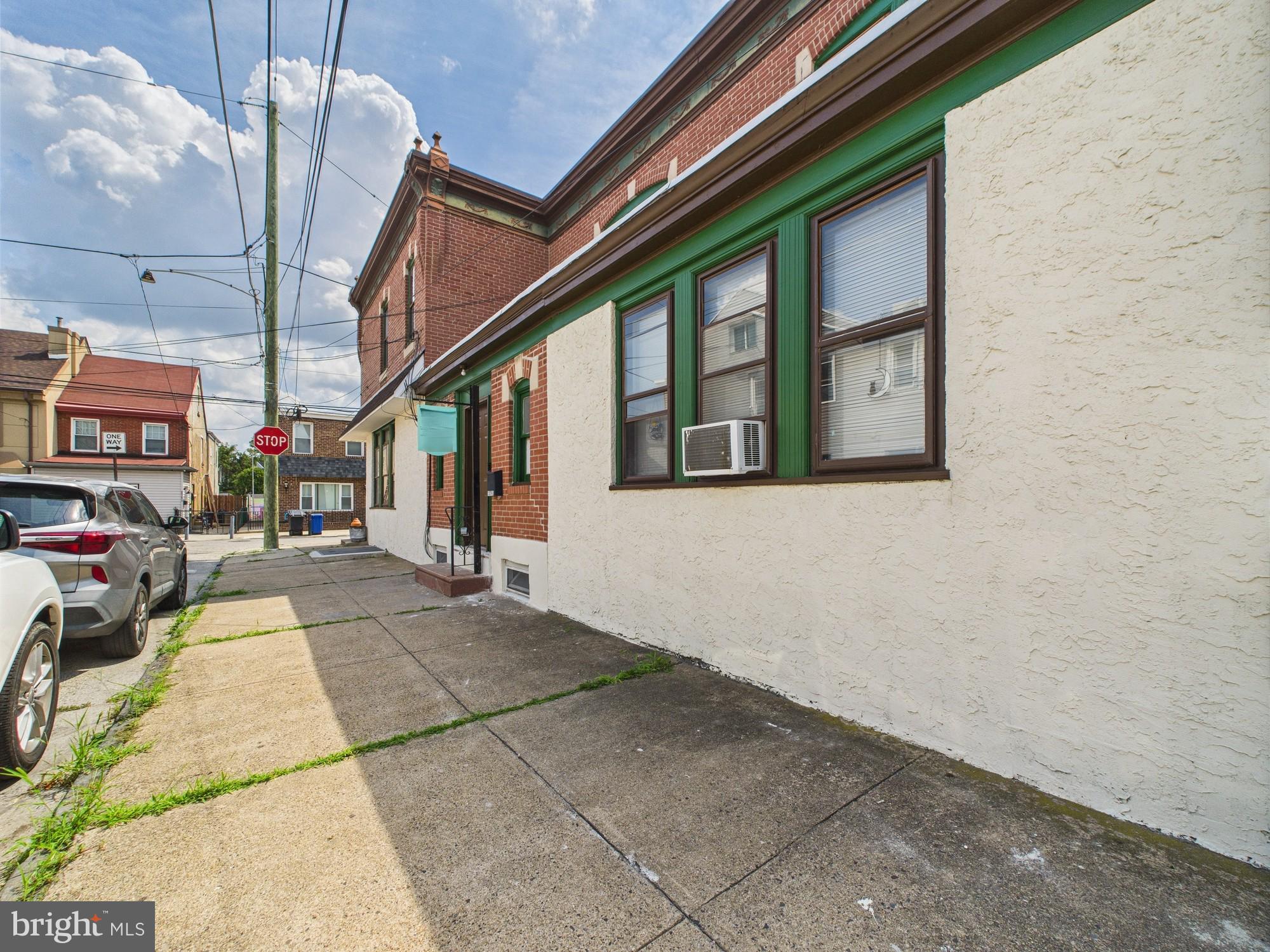 2728 ASH STREET