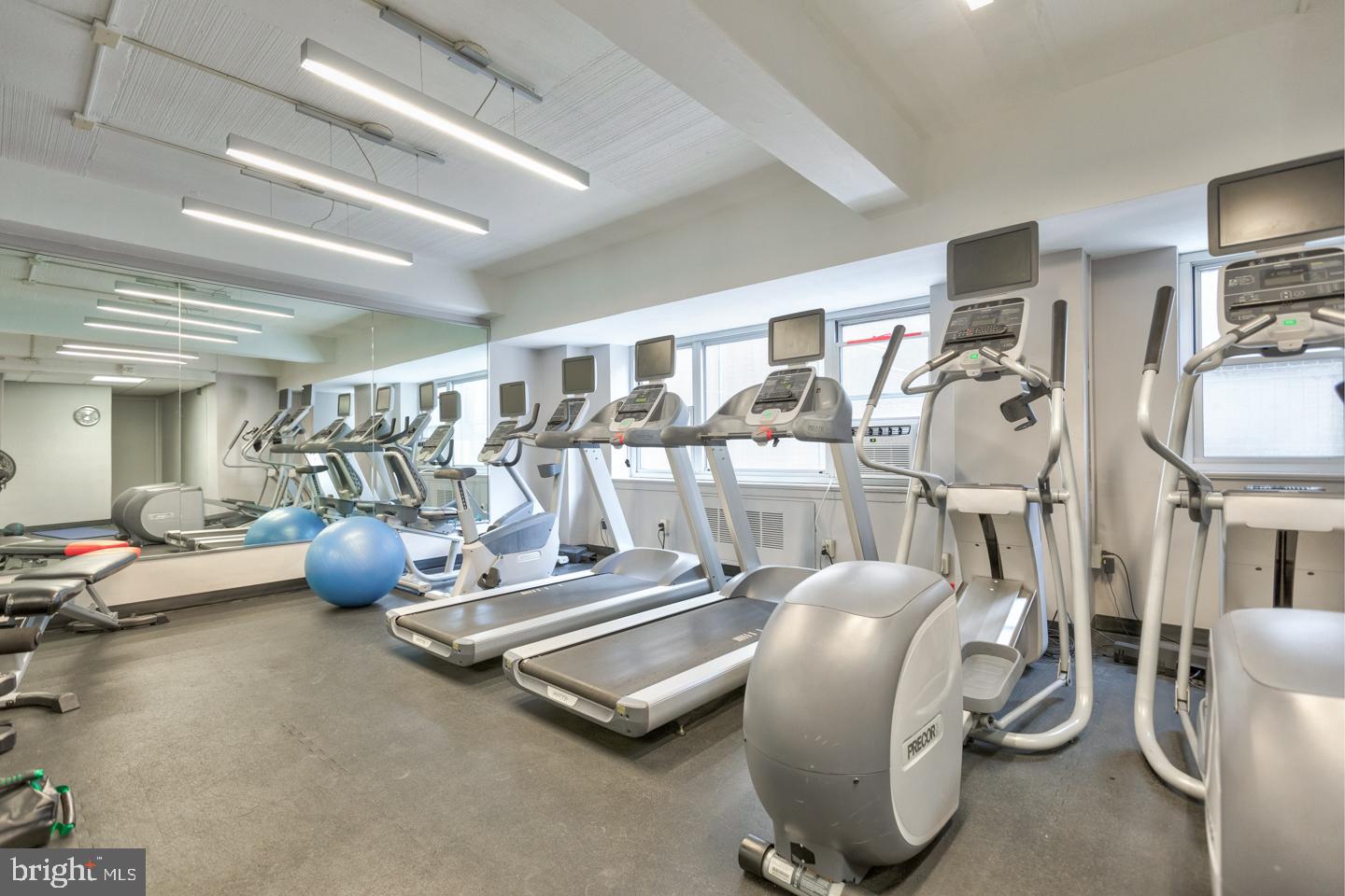 RITTENHOUSE SQUARE - Residential Lease