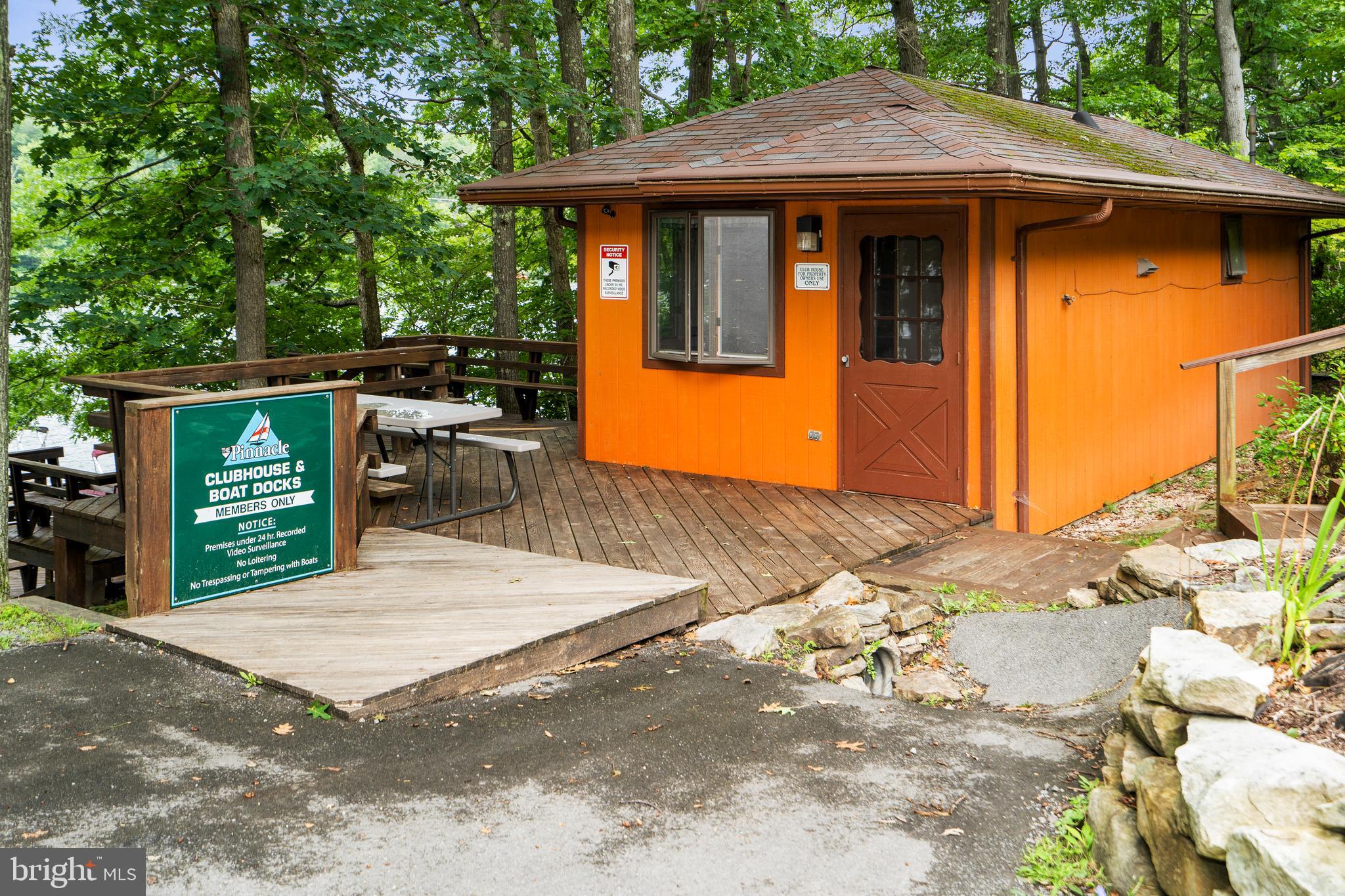 PINNACLE - Residential