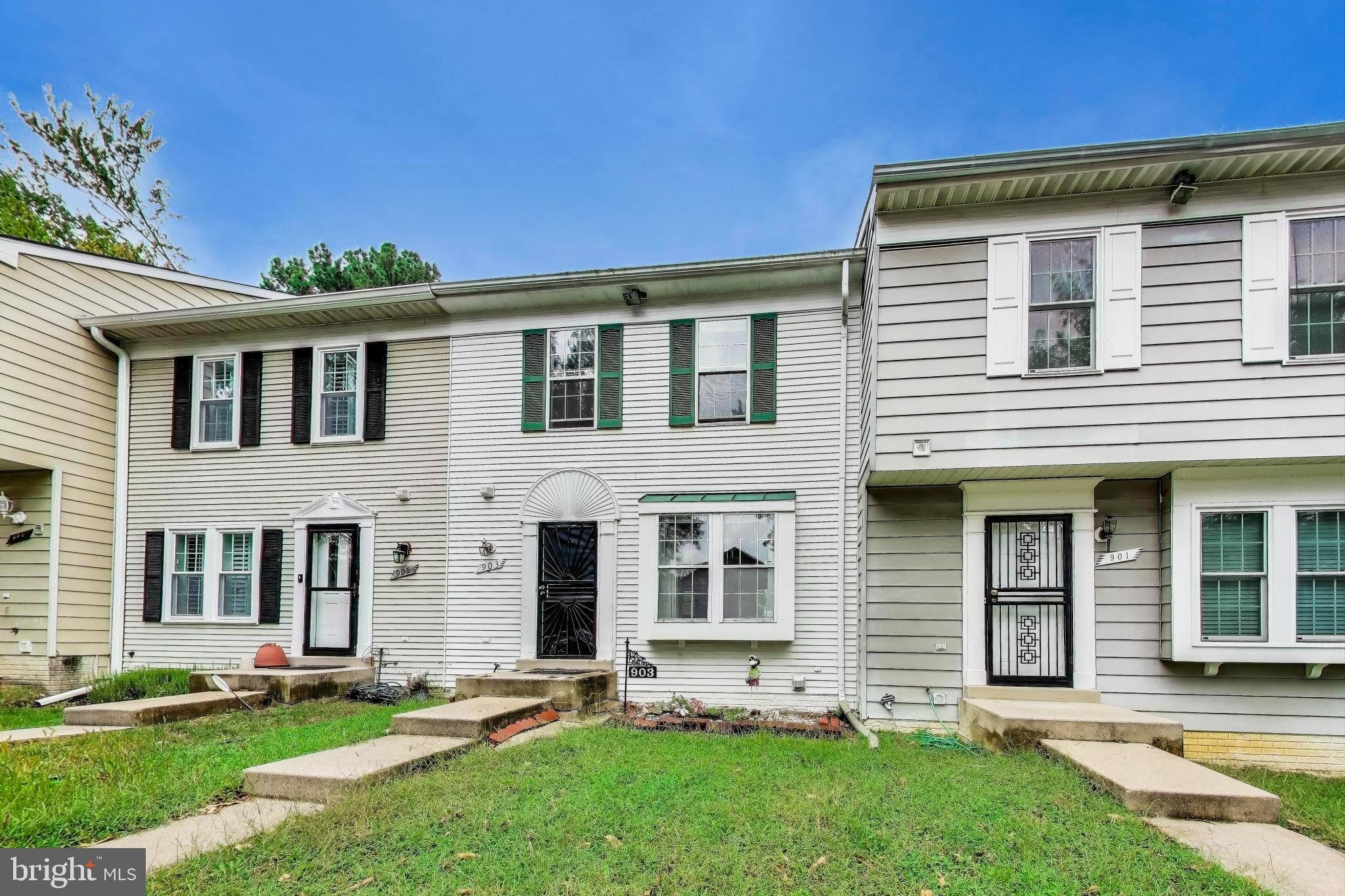 903 HILLDROPT COURT
