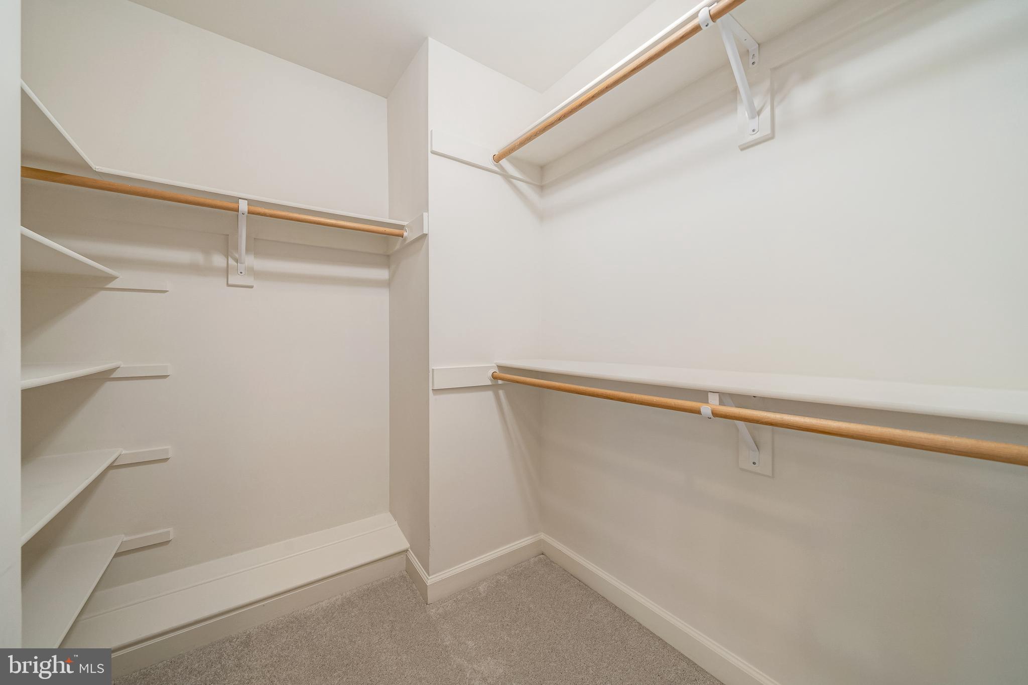 HUNTING RIDGE - Residential