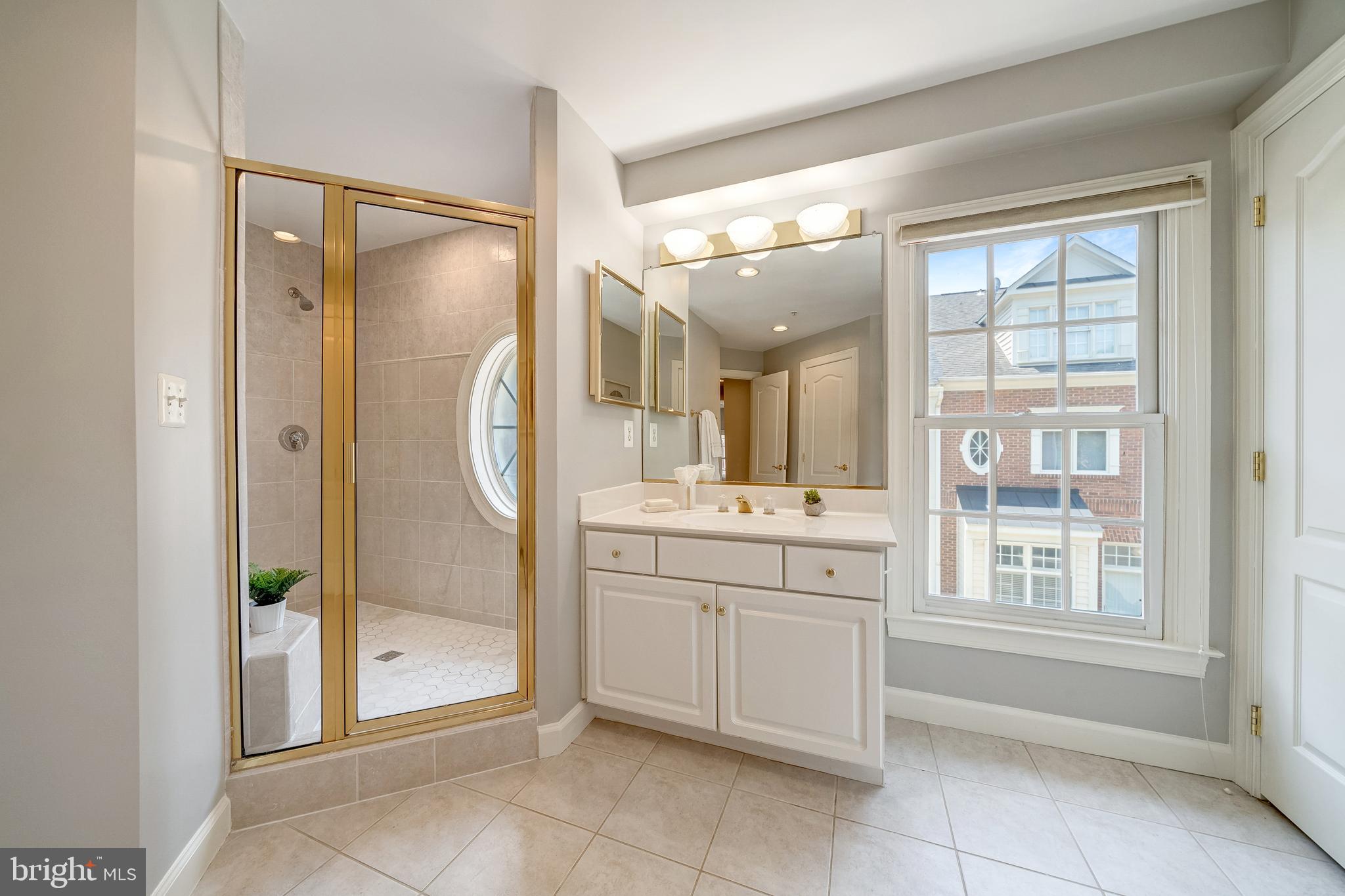 HUNTING RIDGE - Residential