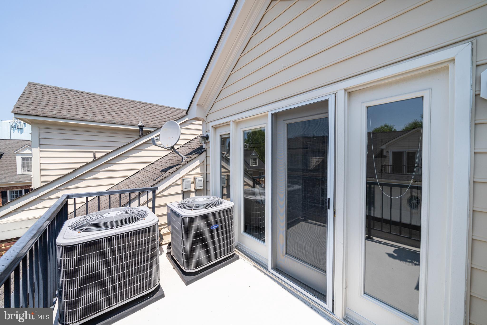 HUNTING RIDGE - Residential