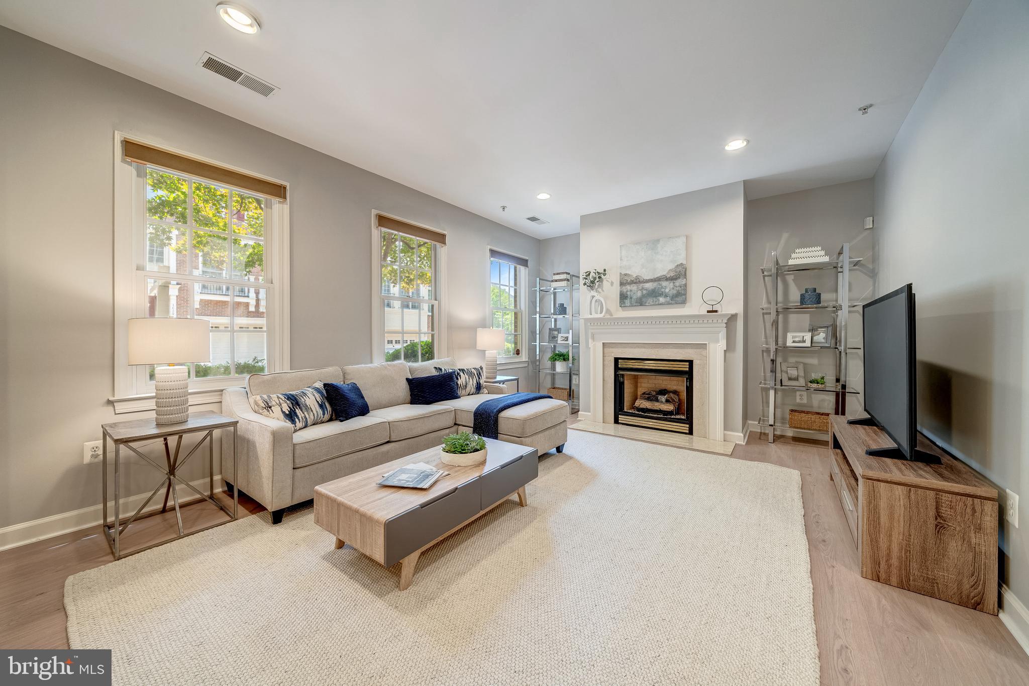 HUNTING RIDGE - Residential