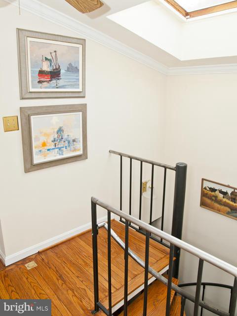 BURGES SQUARE - Residential Lease