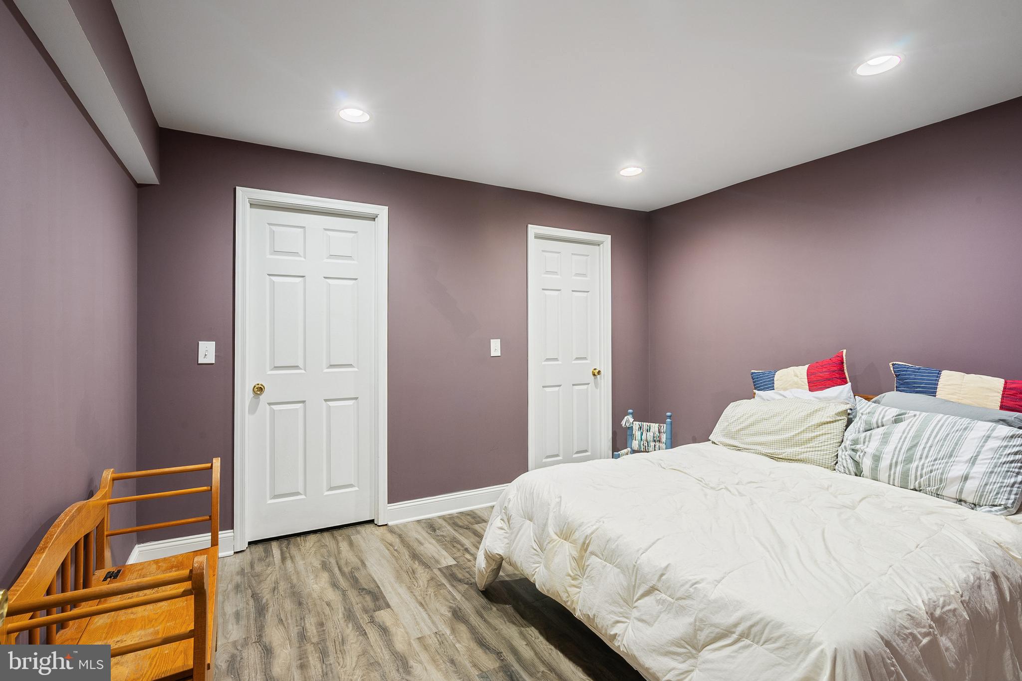 MERSHON CHASE - Residential