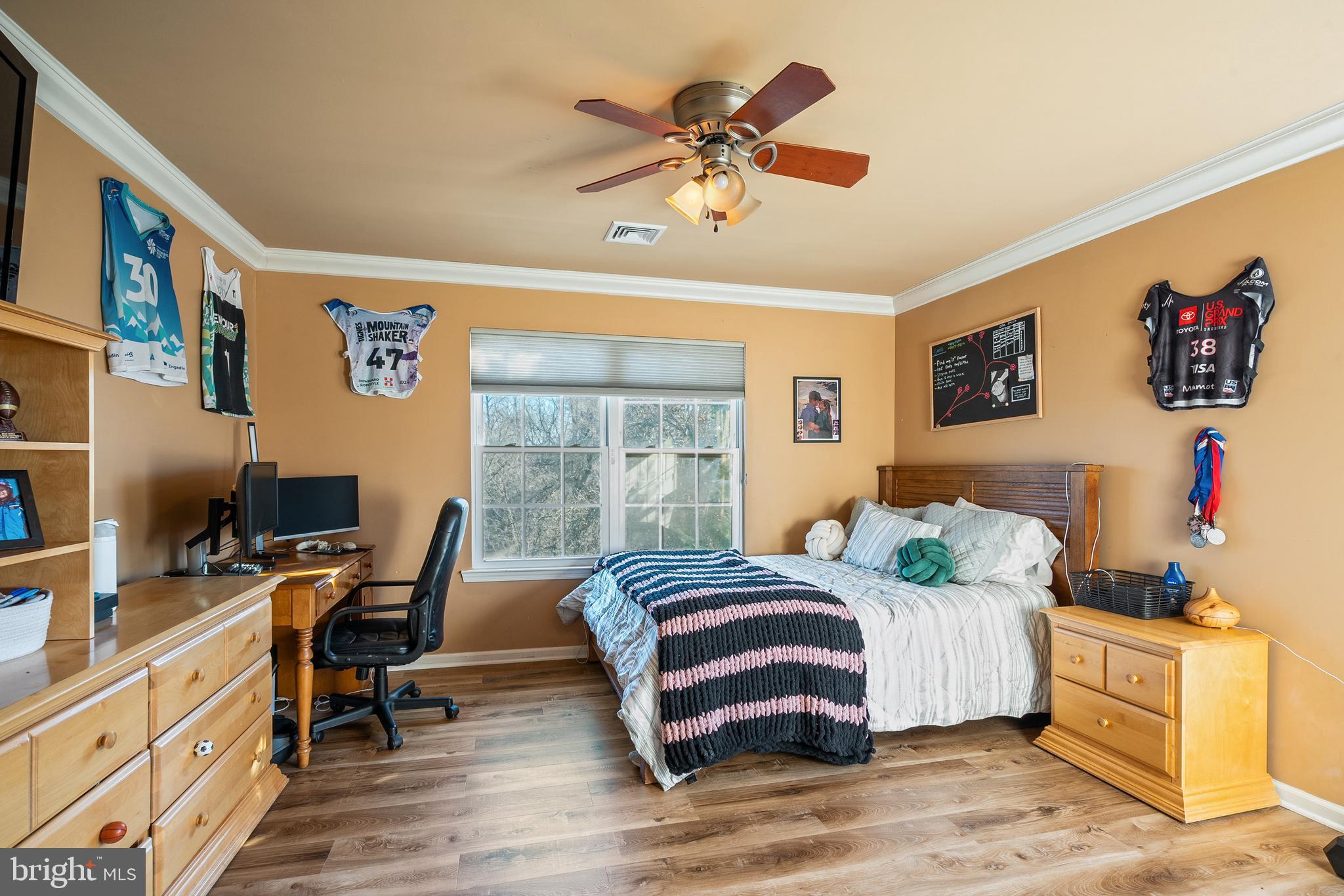 MERSHON CHASE - Residential