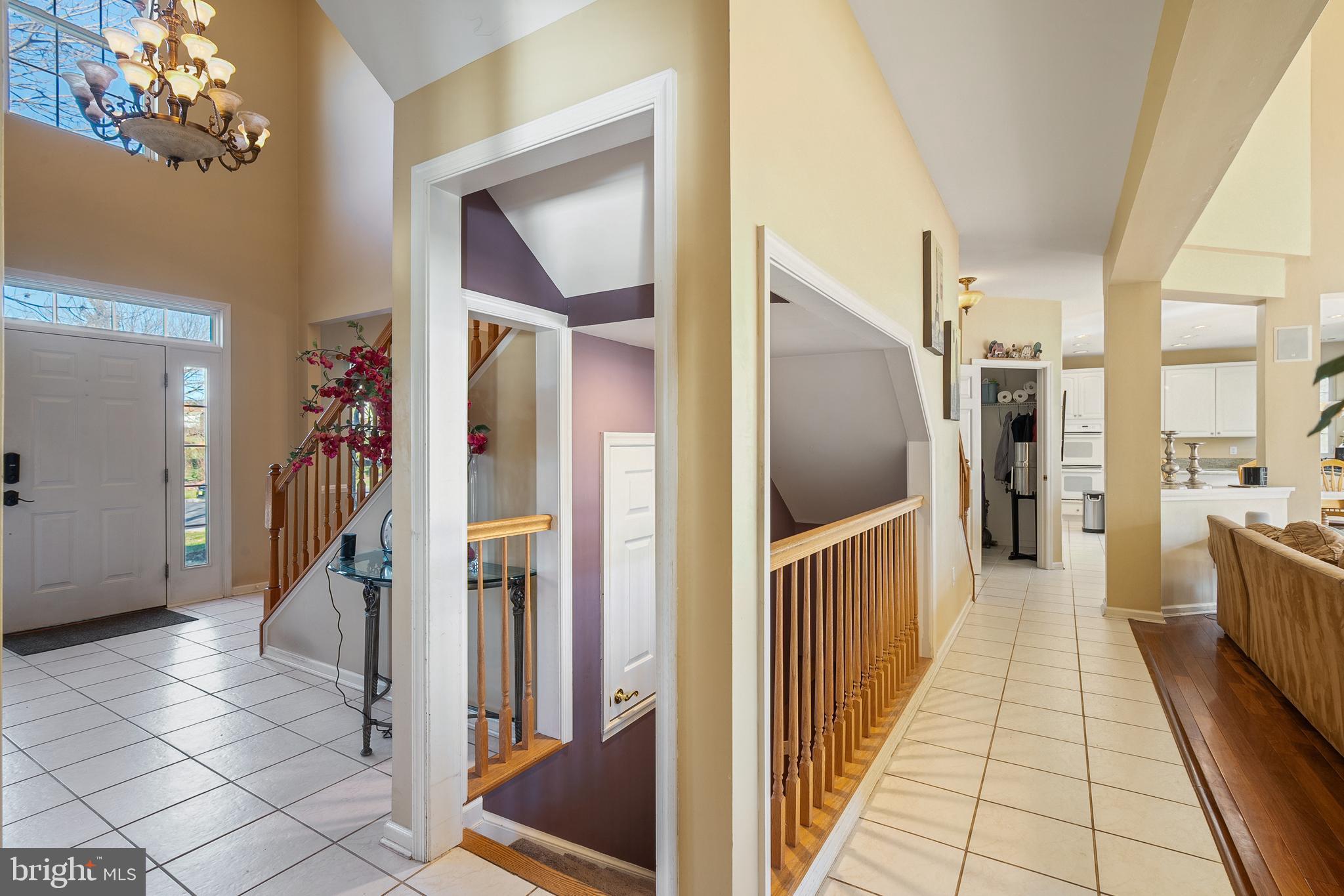 MERSHON CHASE - Residential