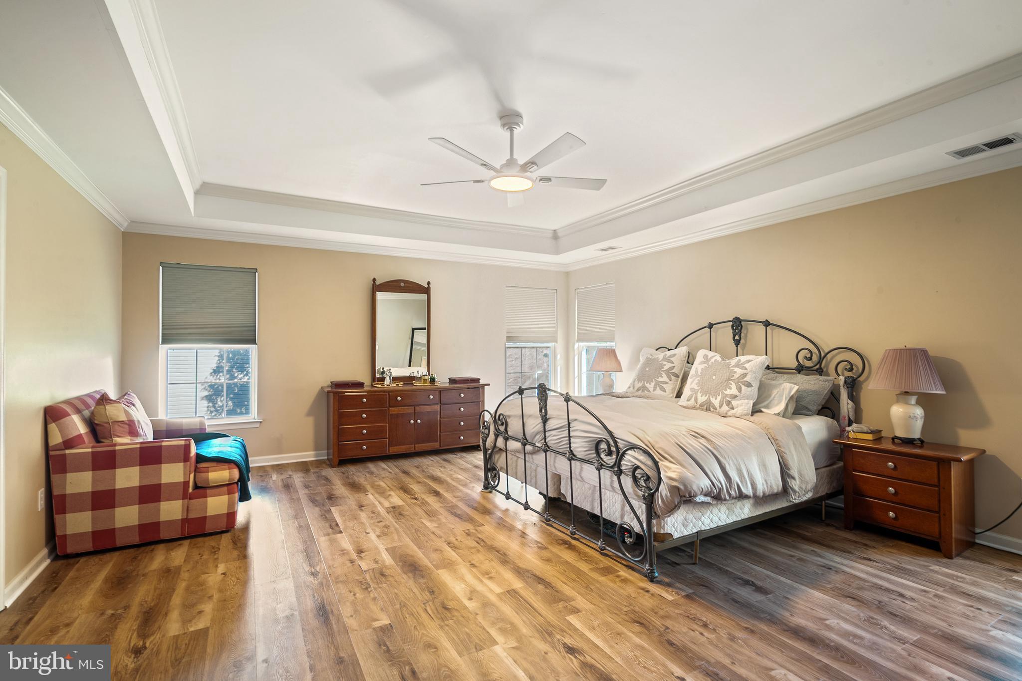 MERSHON CHASE - Residential