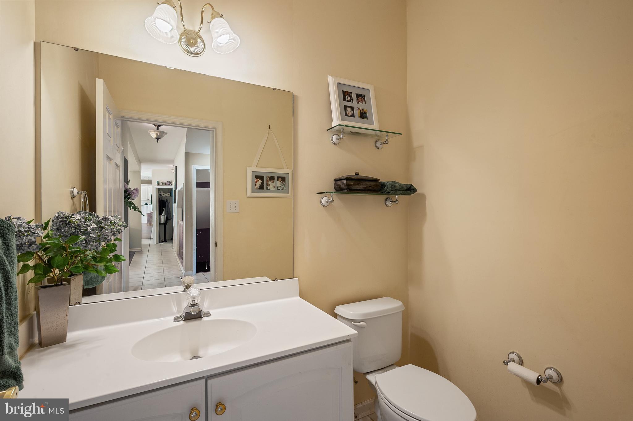 MERSHON CHASE - Residential