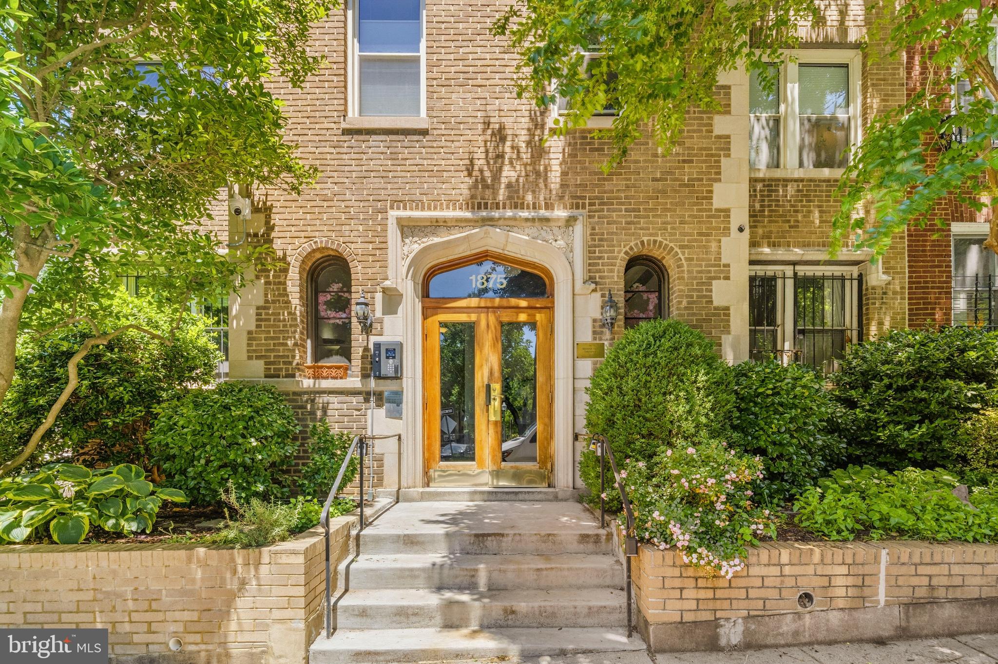1875 MINTWOOD PLACE NW 36