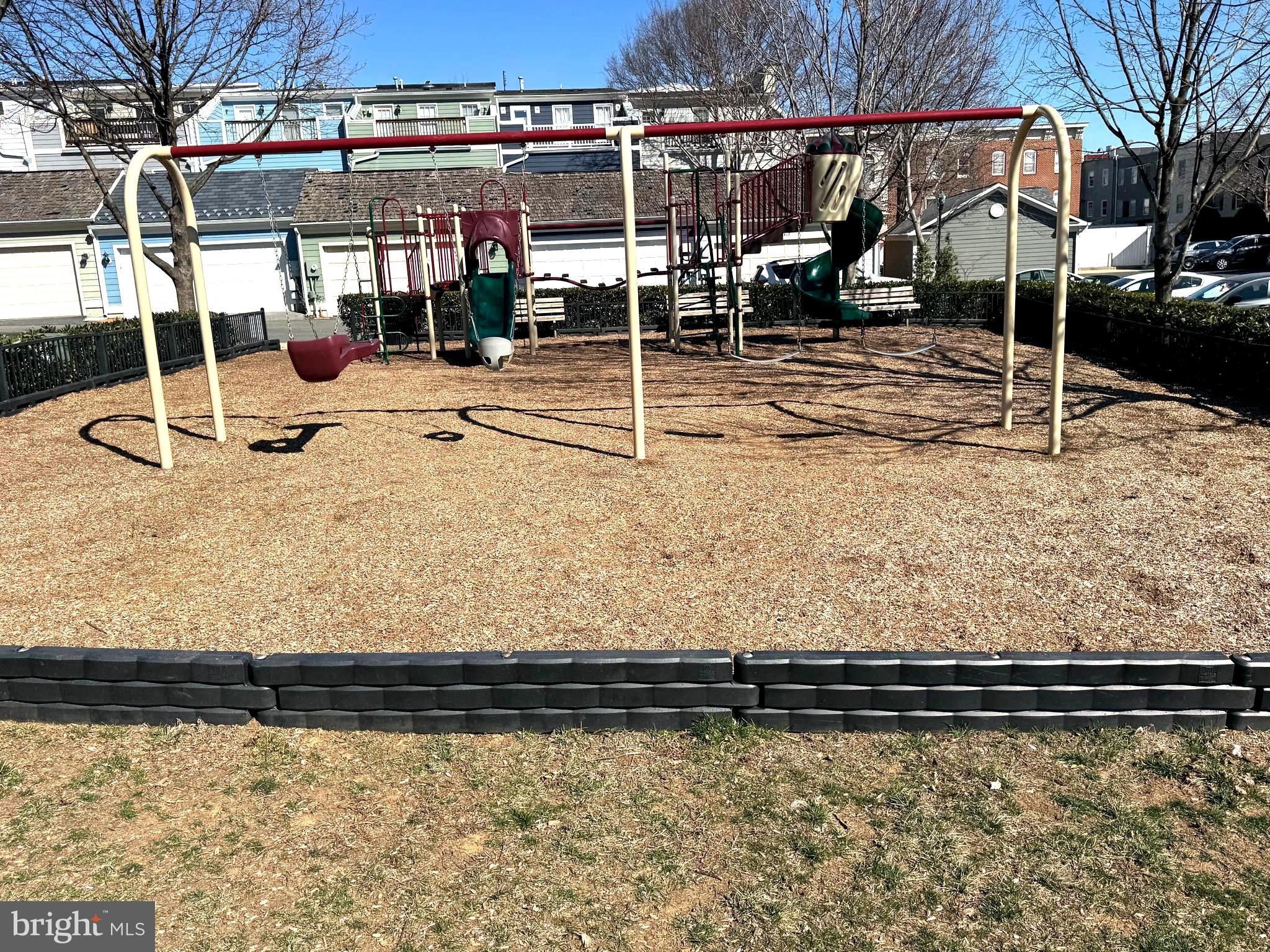 LAKELANDS - Residential