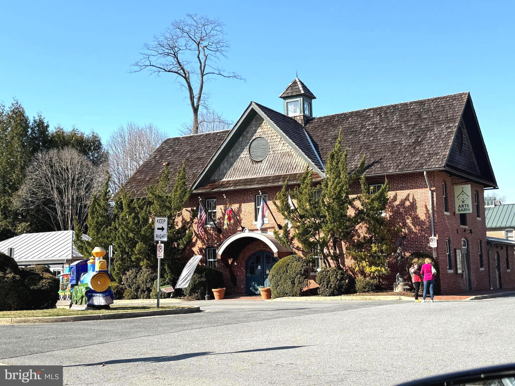 LAKELANDS - Residential