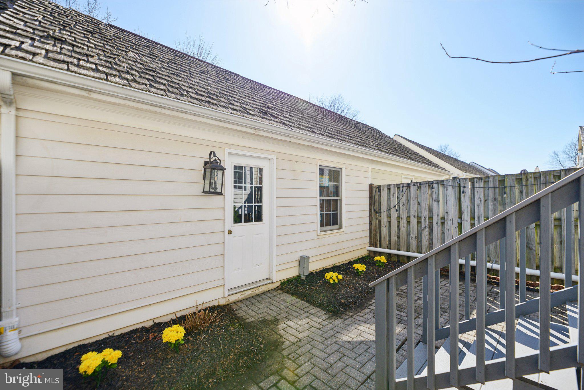 LAKELANDS - Residential