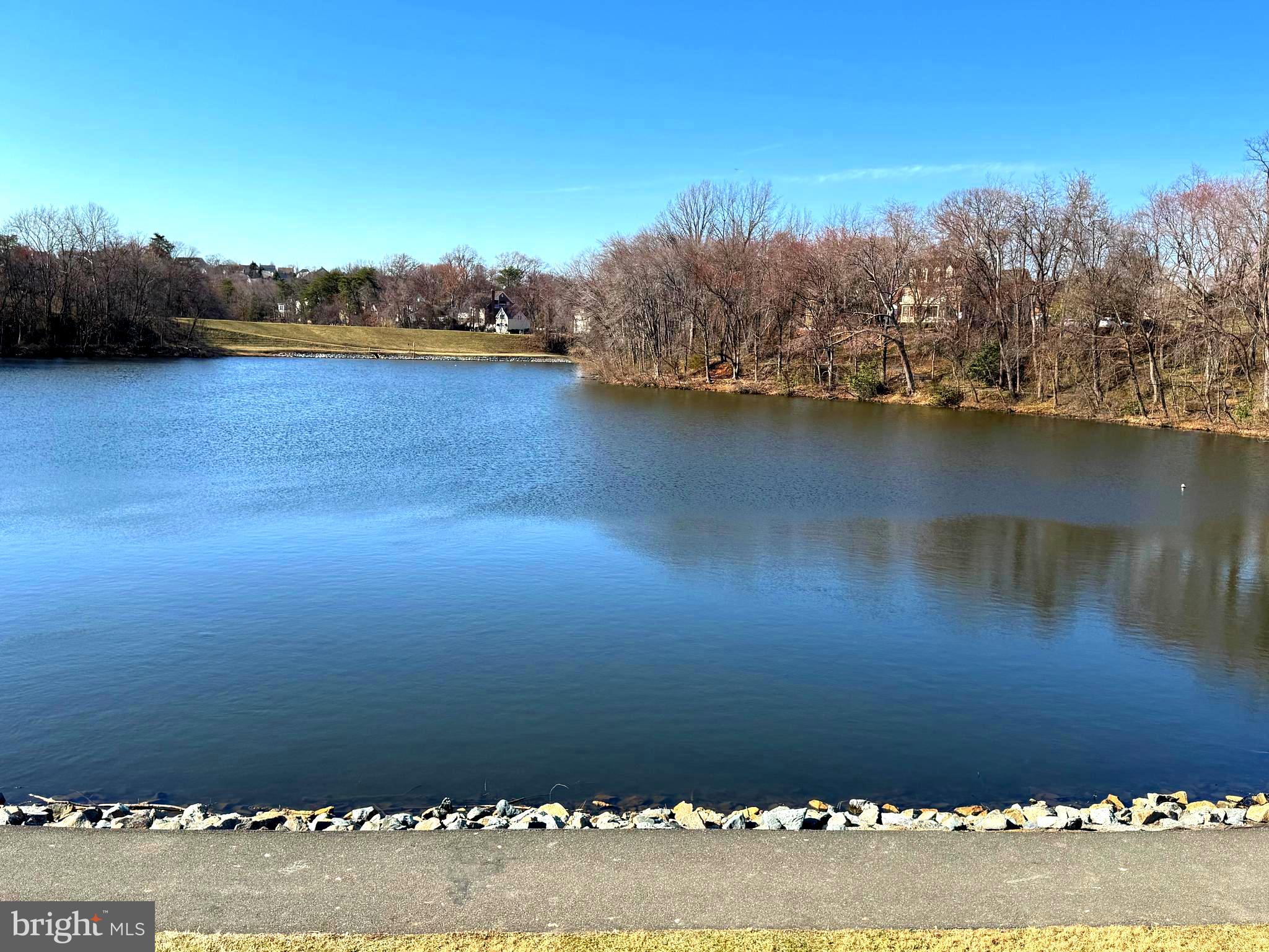 LAKELANDS - Residential