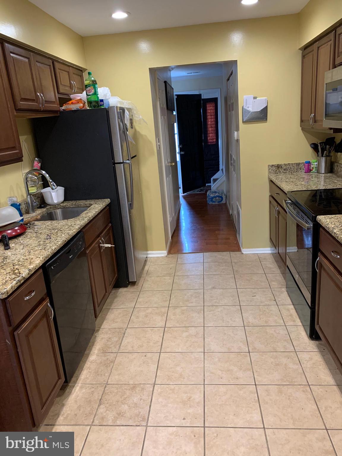 RYON WOODS SUB - Residential