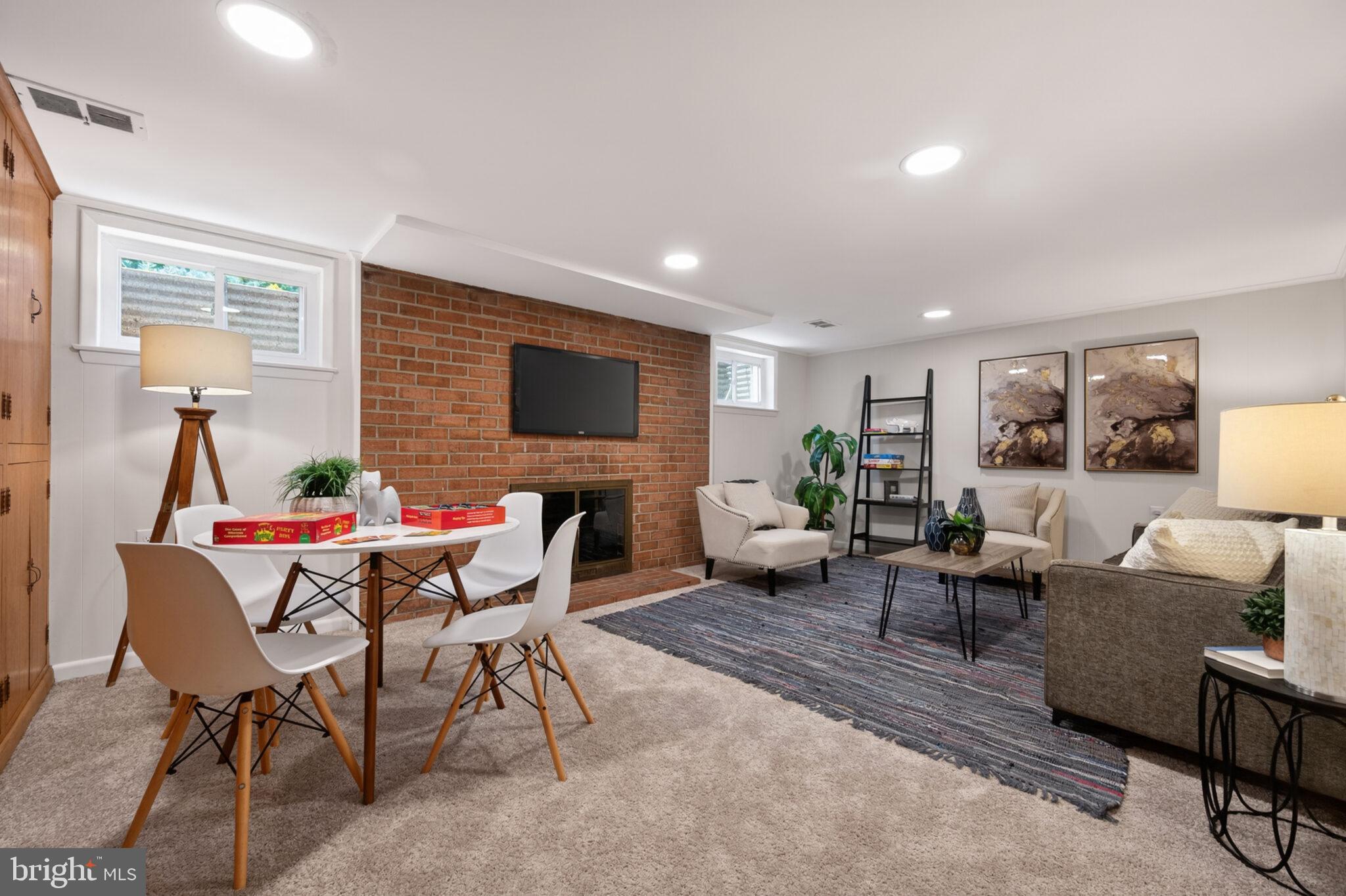KEMP MILL ESTATES - Residential