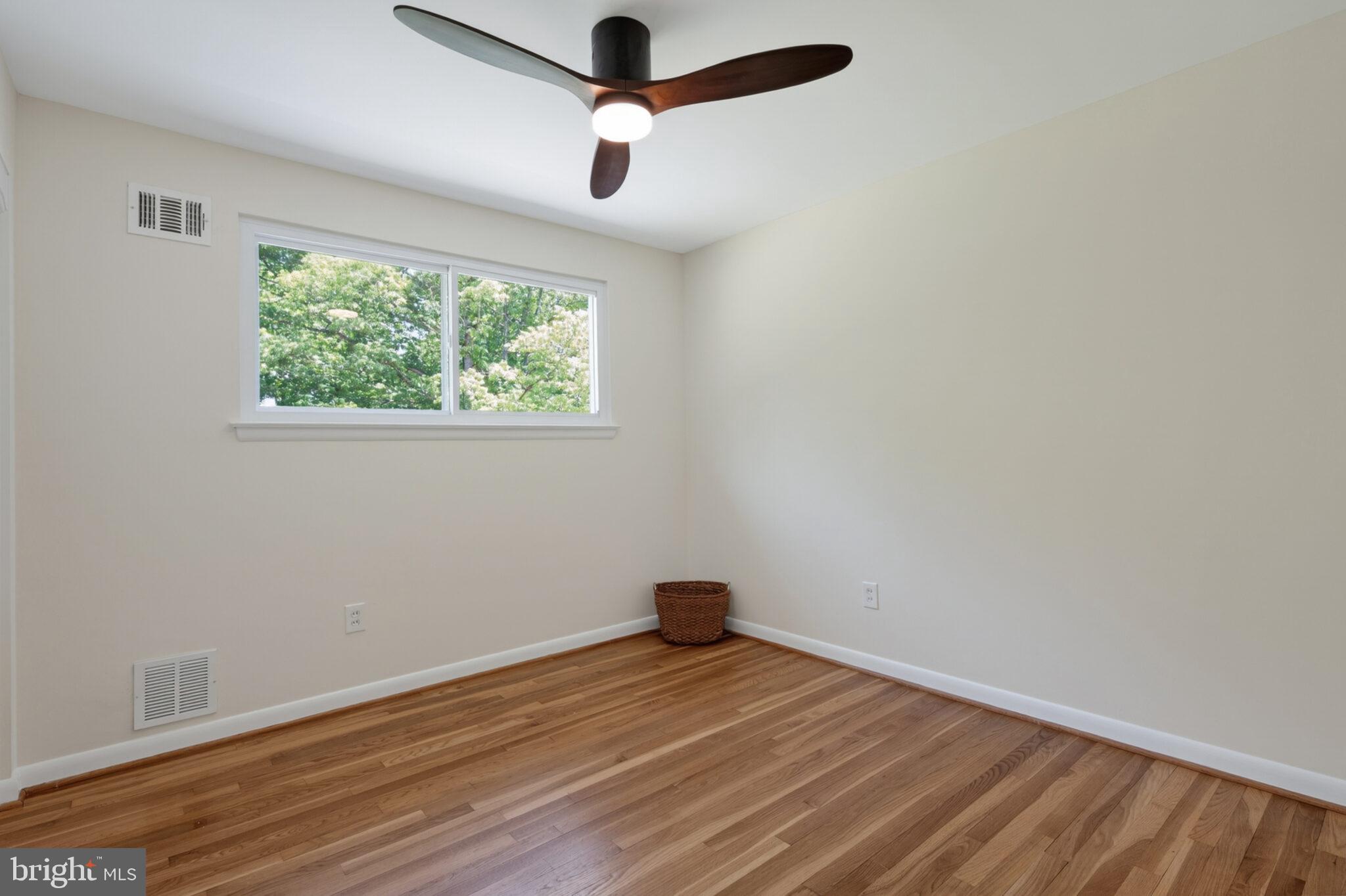 KEMP MILL ESTATES - Residential