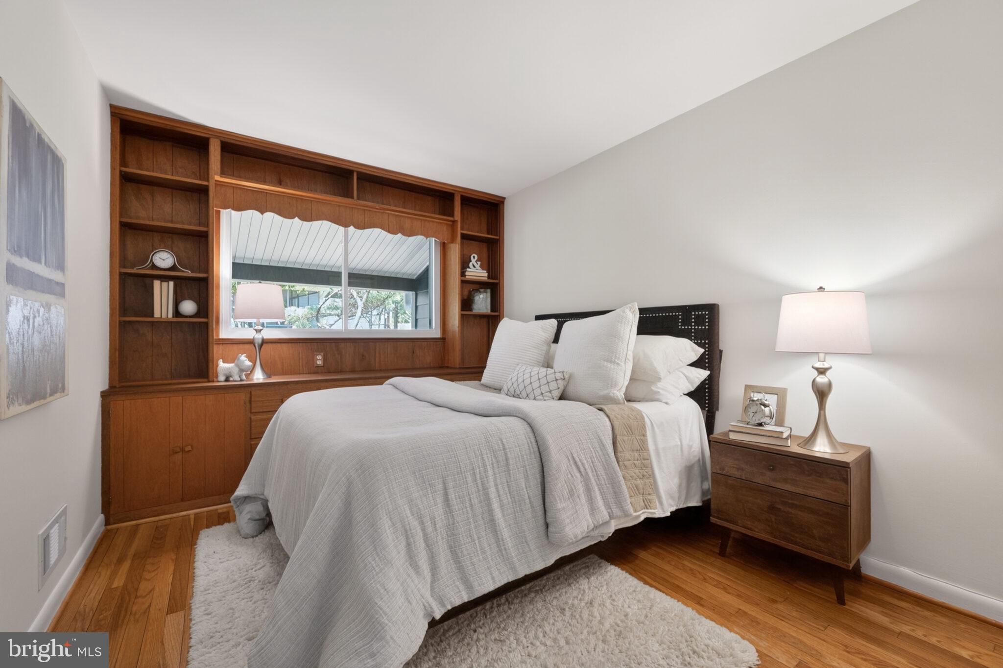 KEMP MILL ESTATES - Residential