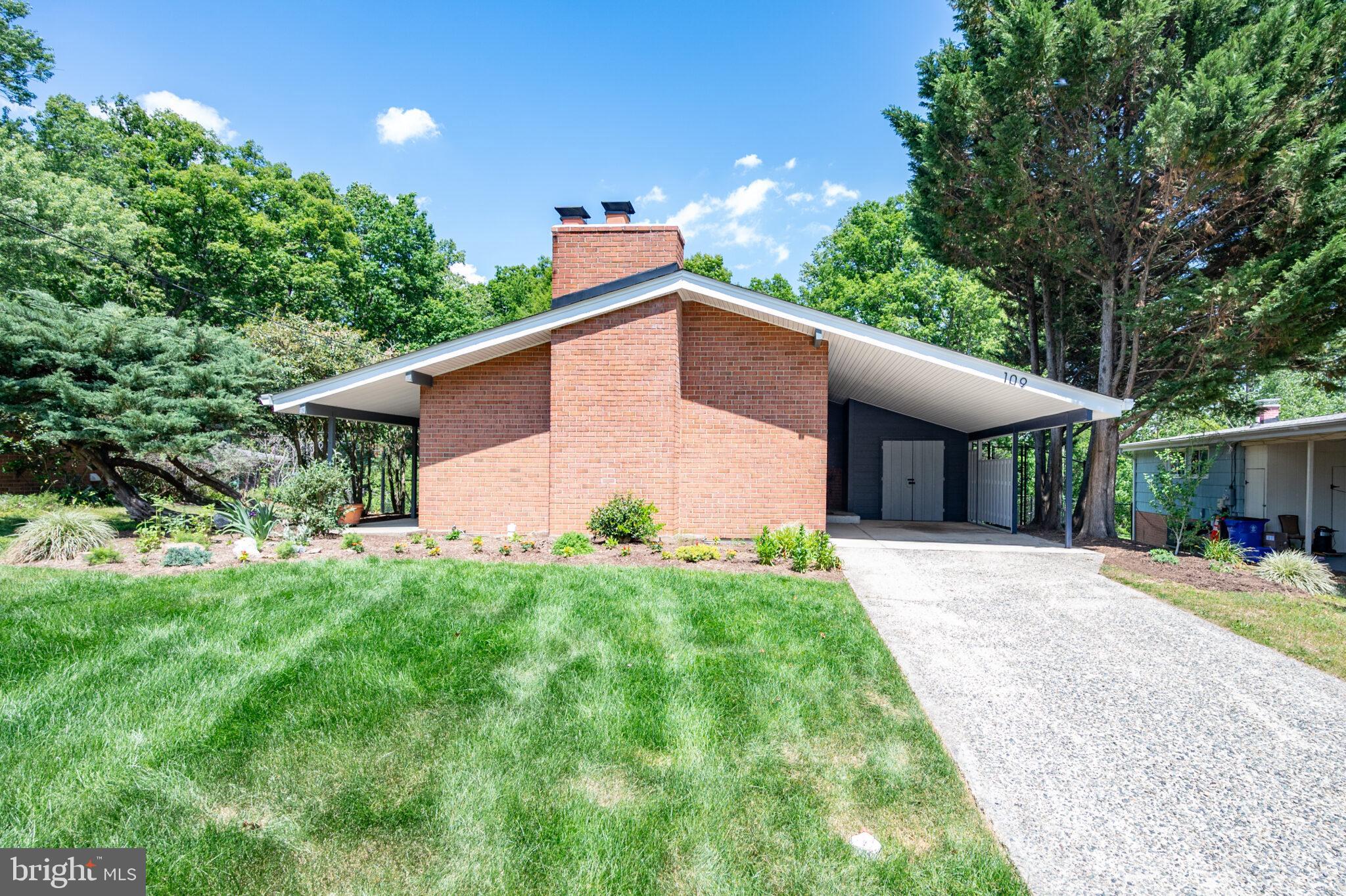 KEMP MILL ESTATES - Residential