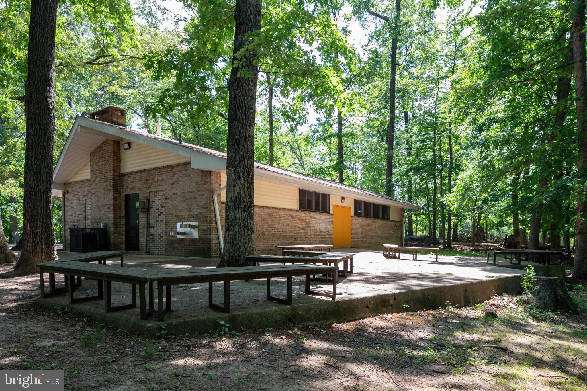KEMP MILL ESTATES - Residential