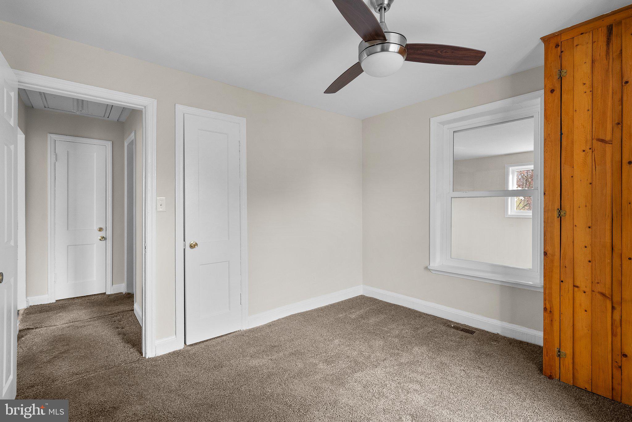 CLINTON - Residential