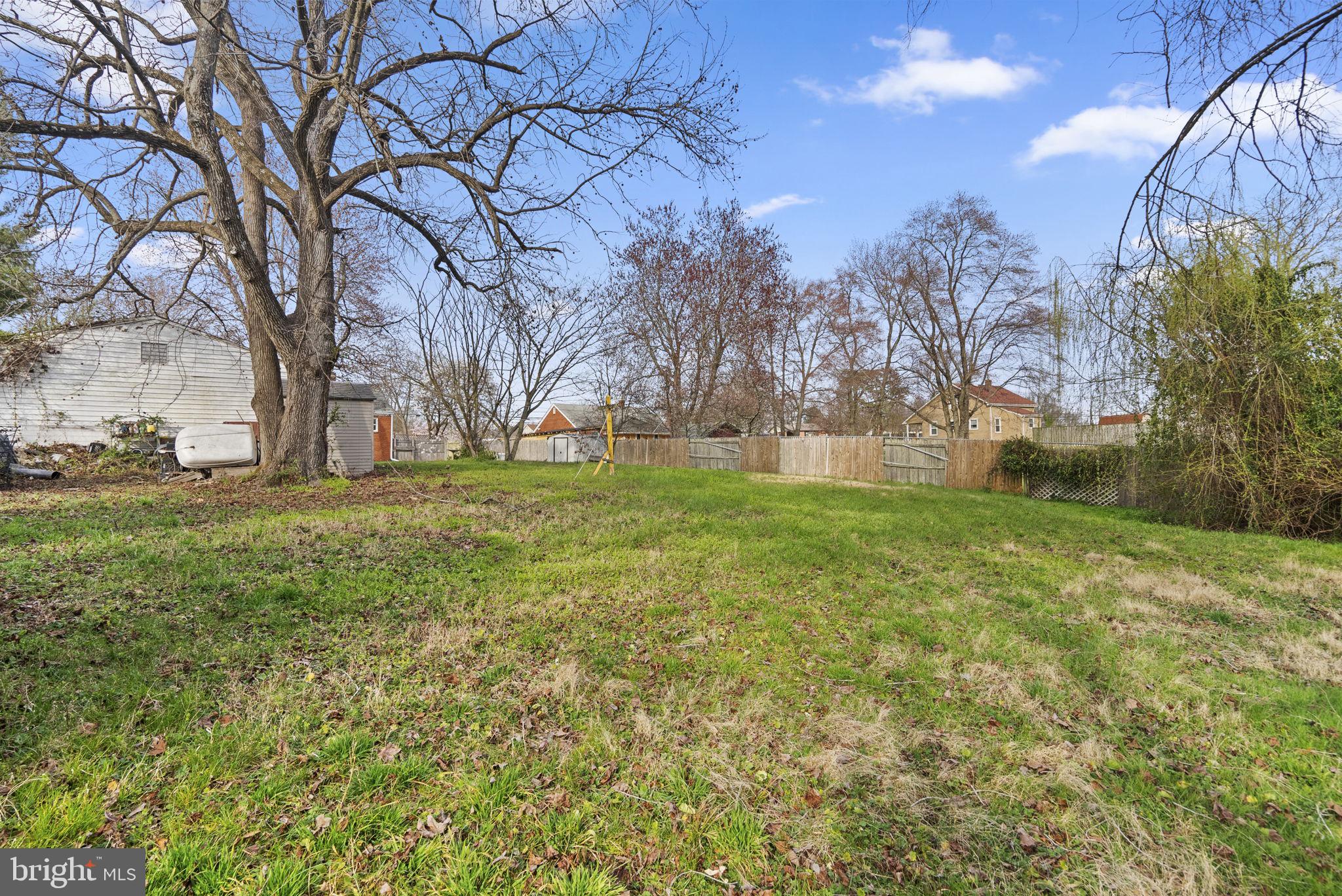 CLINTON - Residential