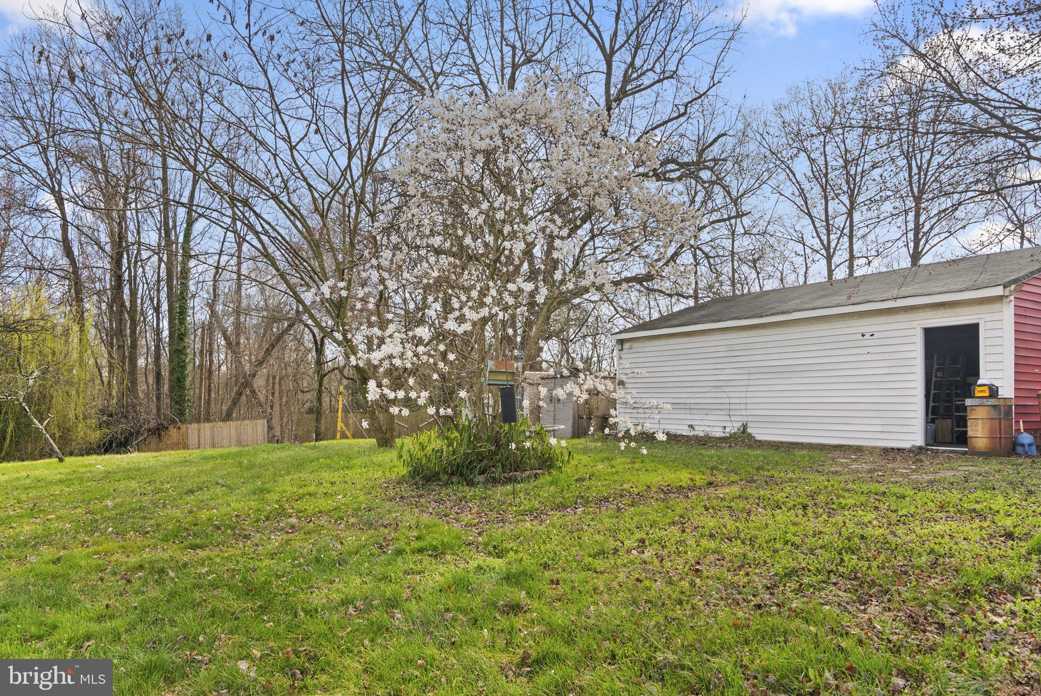 CLINTON - Residential