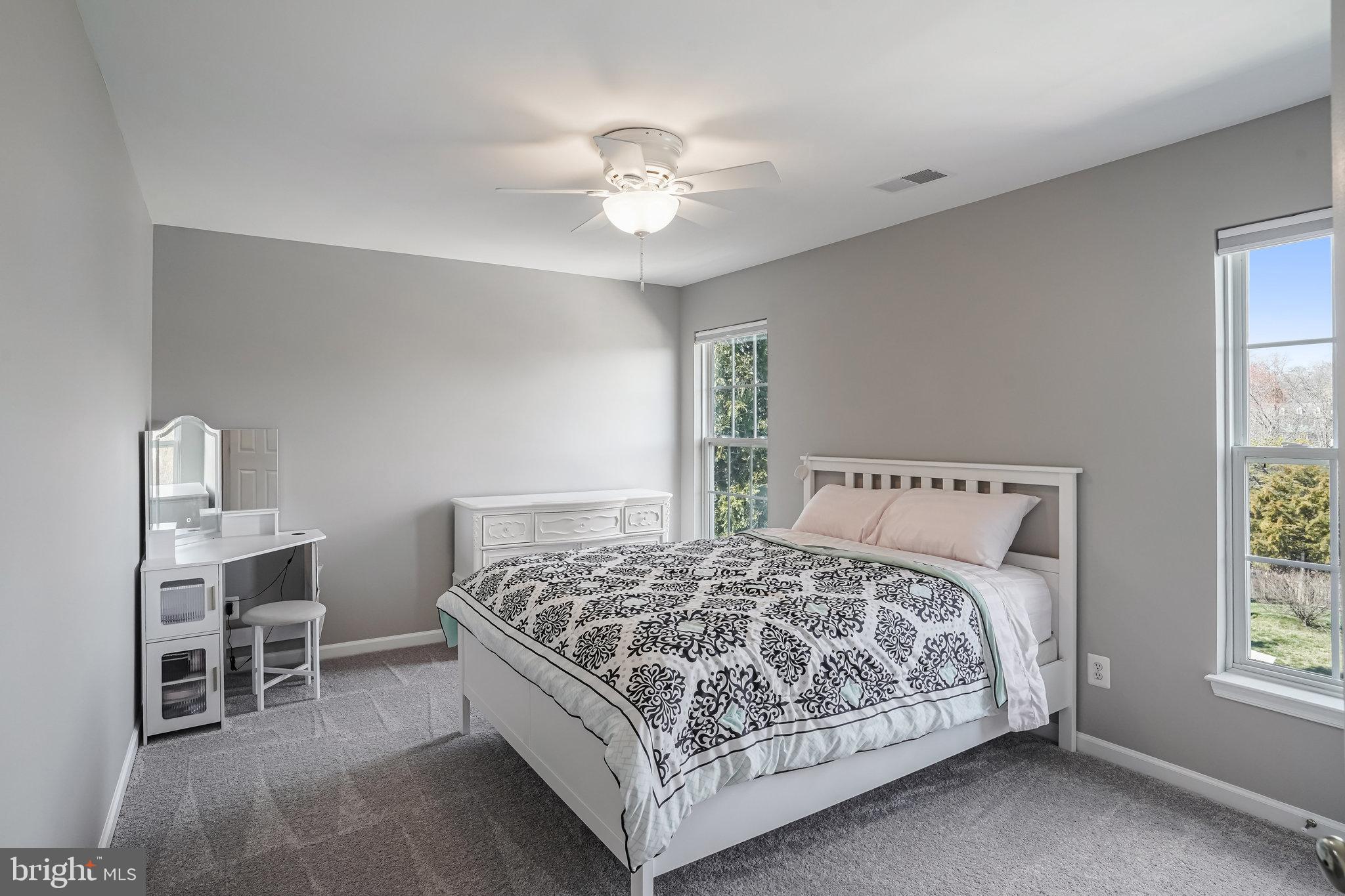 HERITAGE FARMS - Residential