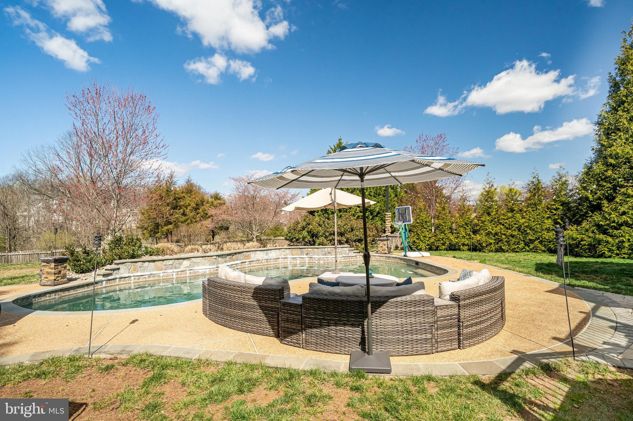 HERITAGE FARMS - Residential