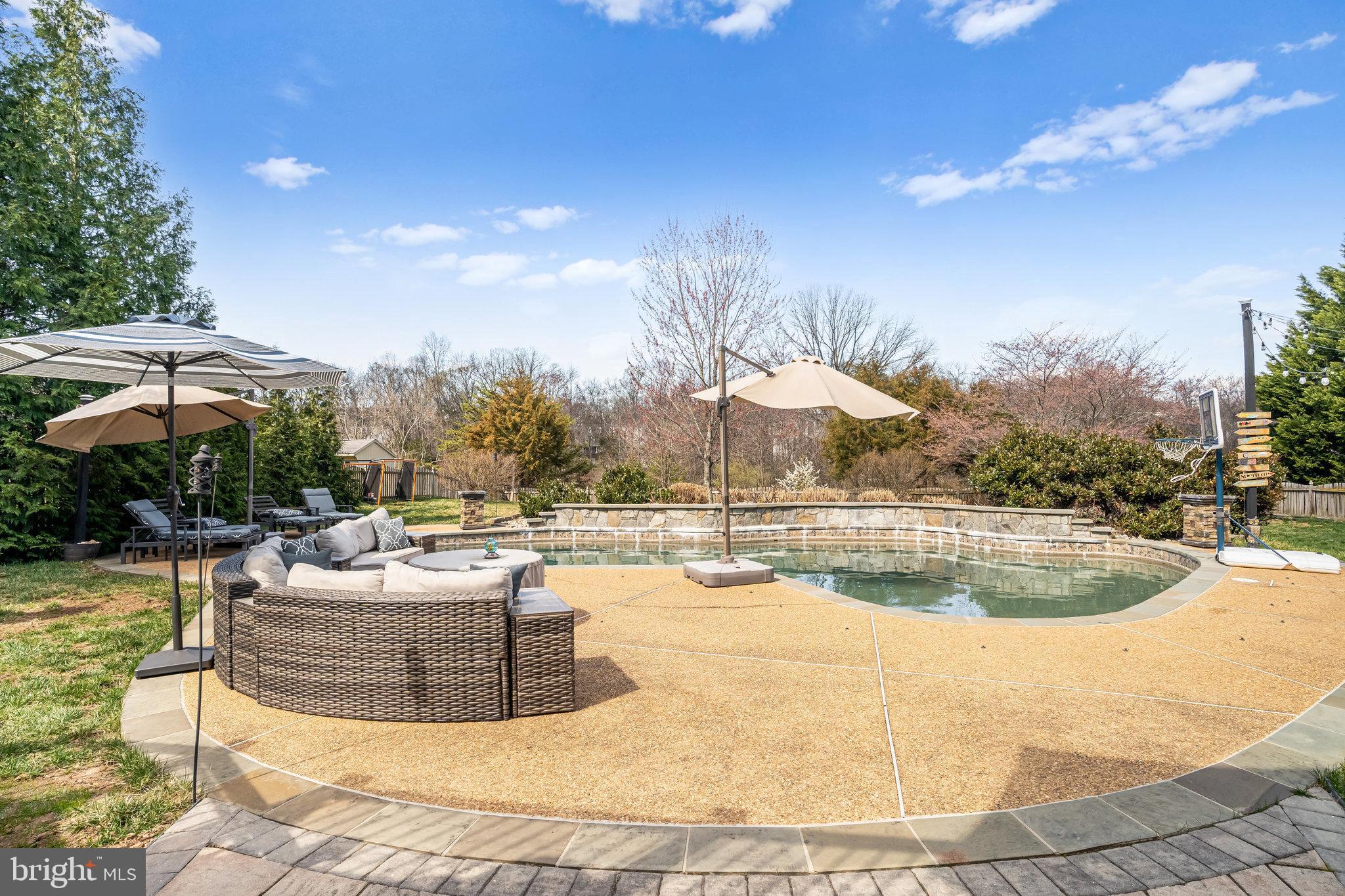 HERITAGE FARMS - Residential